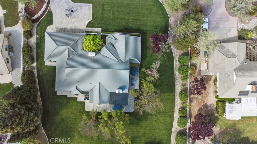 1609 Tanager Court