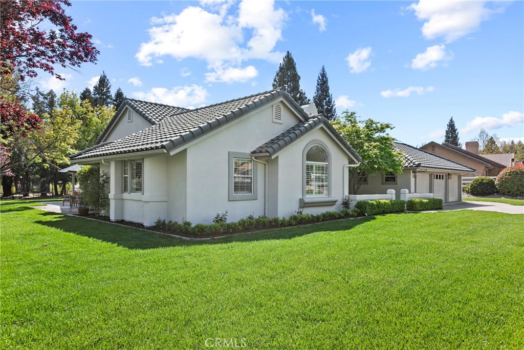 1609 Tanager Court