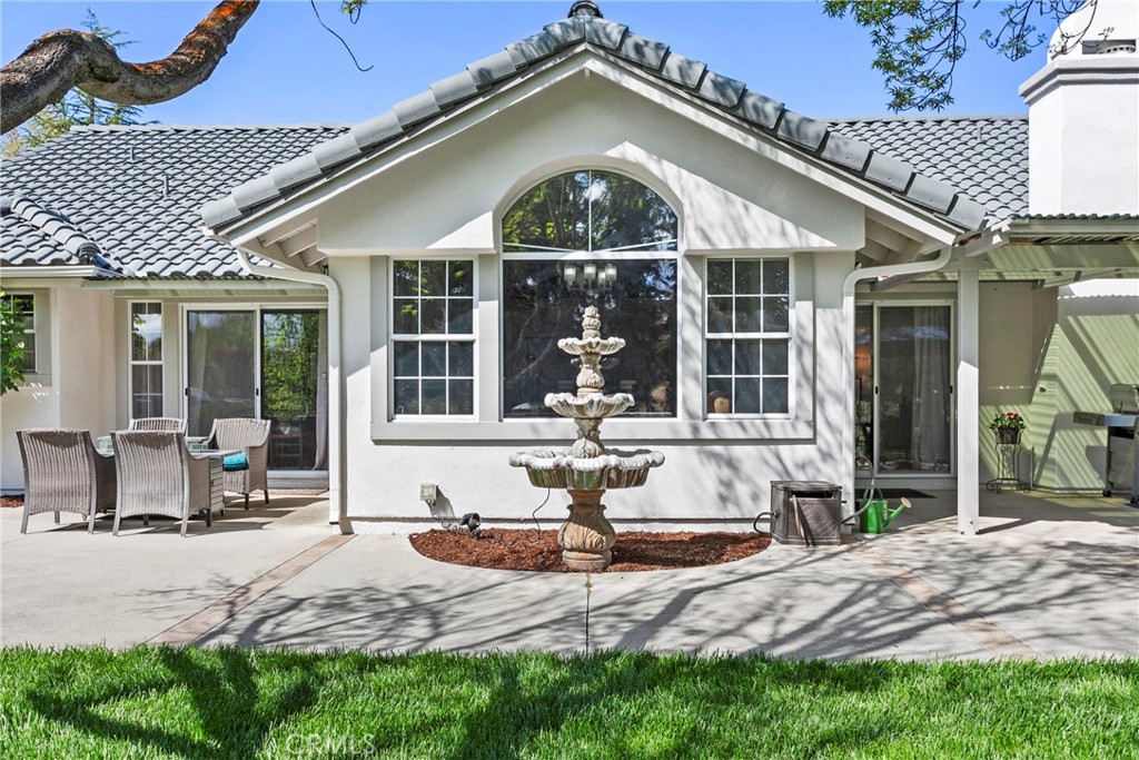 1609 Tanager Court