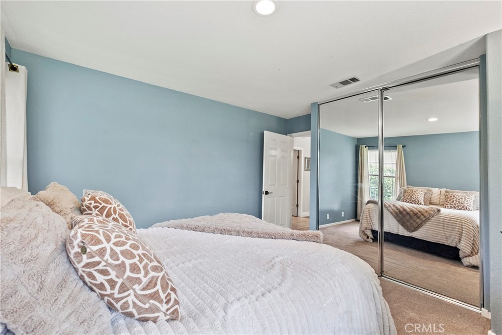 1609 Tanager Court