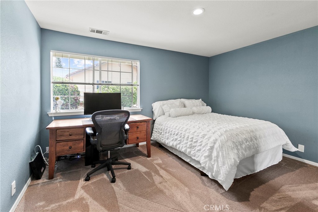 1609 Tanager Court