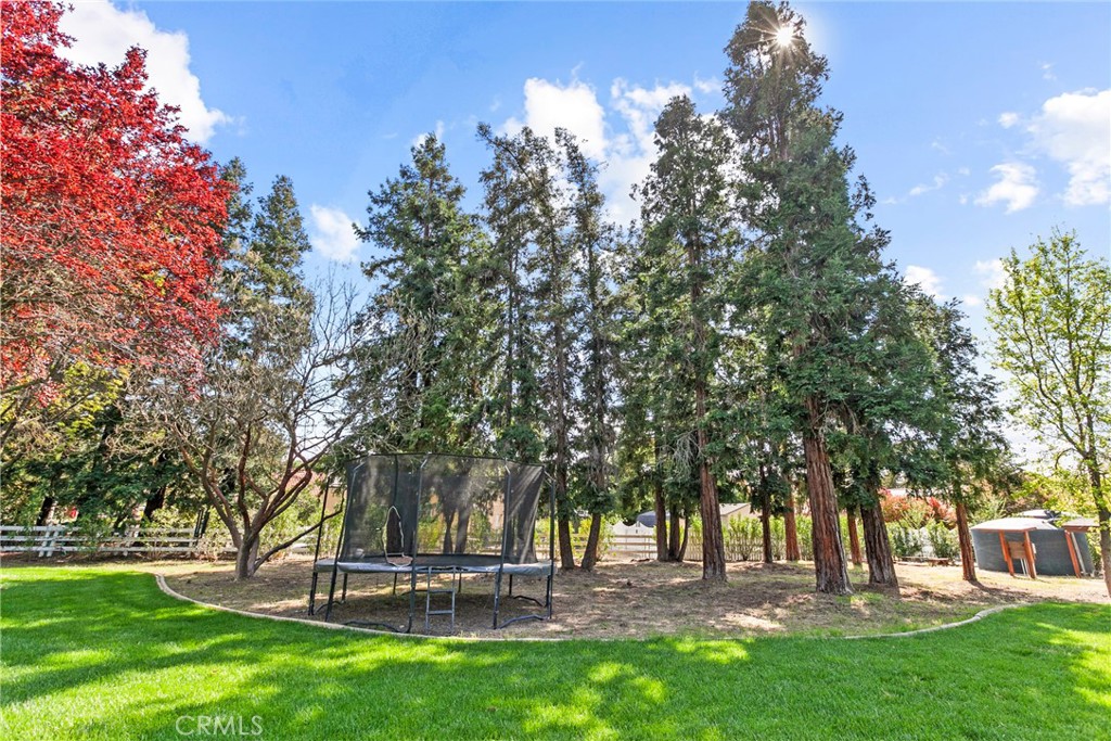 1609 Tanager Court