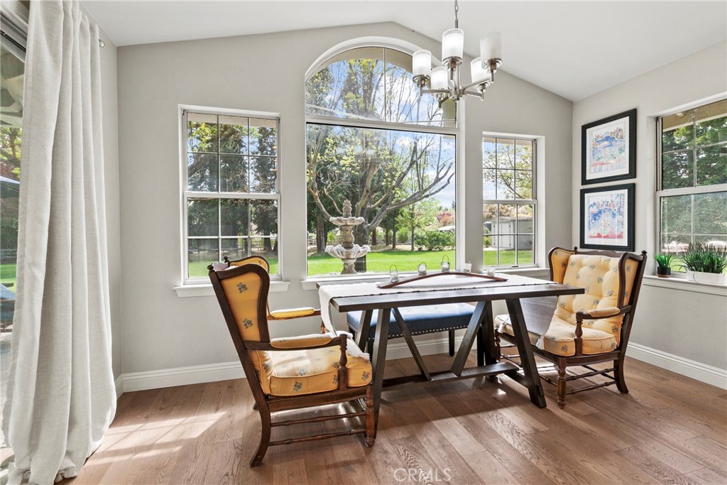 1609 Tanager Court