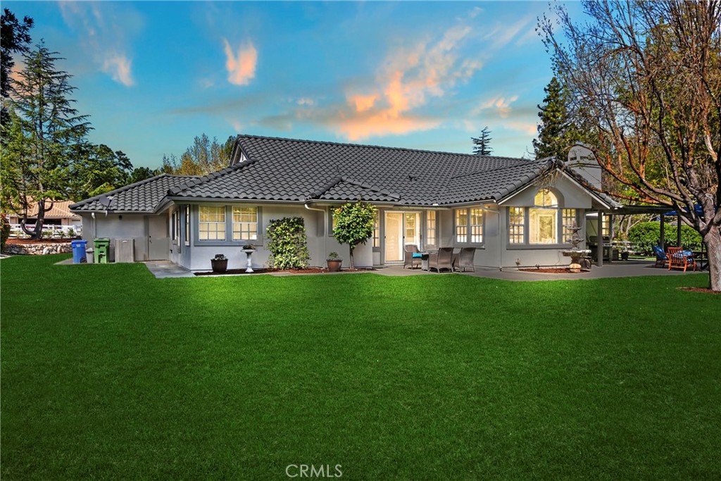 1609 Tanager Court