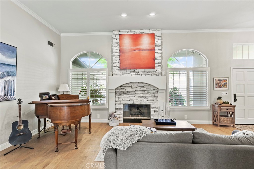 1609 Tanager Court