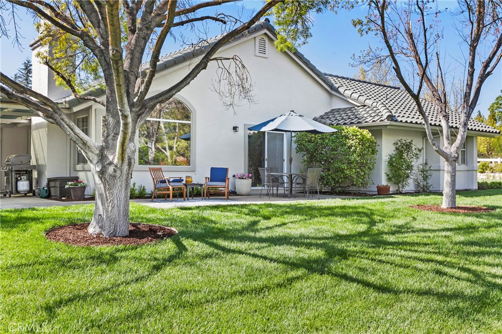 1609 Tanager Court
