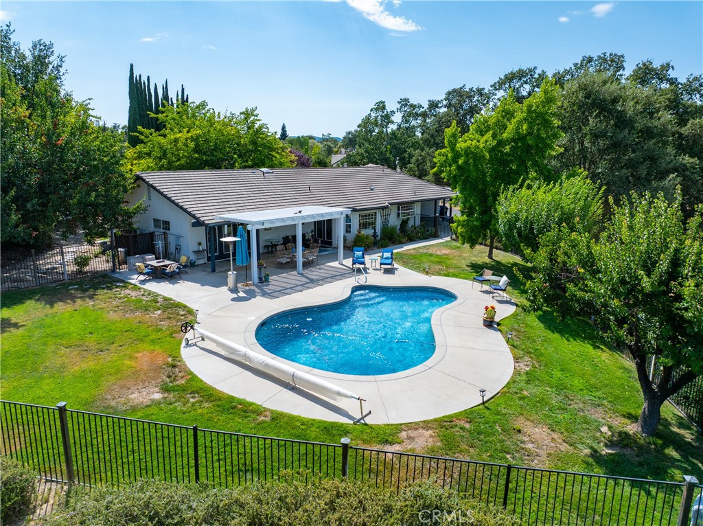 915 Santa Rita