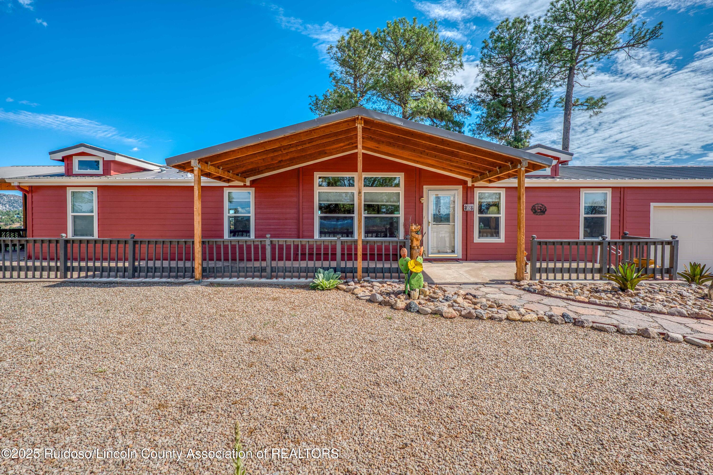 137 Gavilan Hills Road