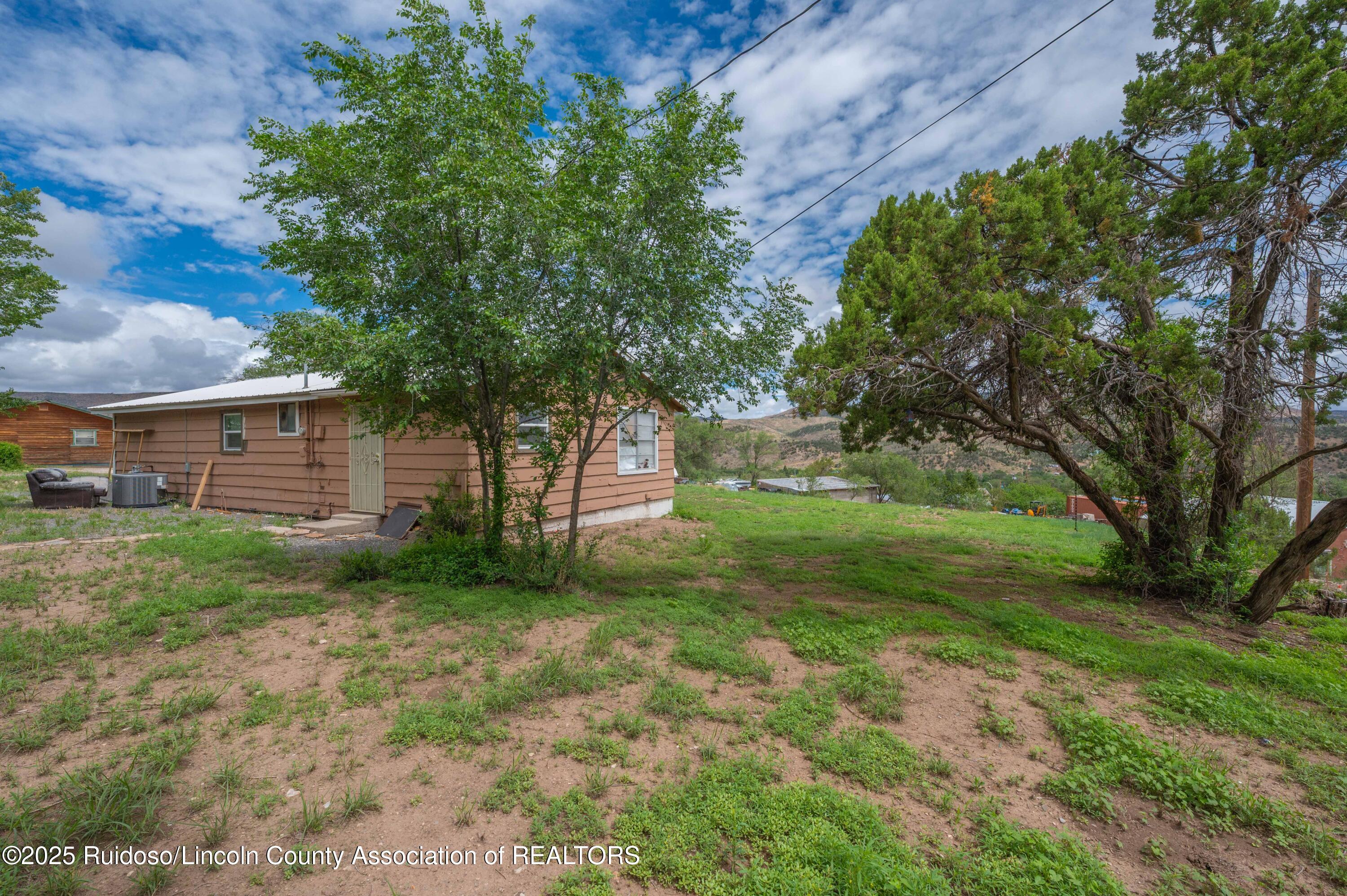 205 Harris Lane