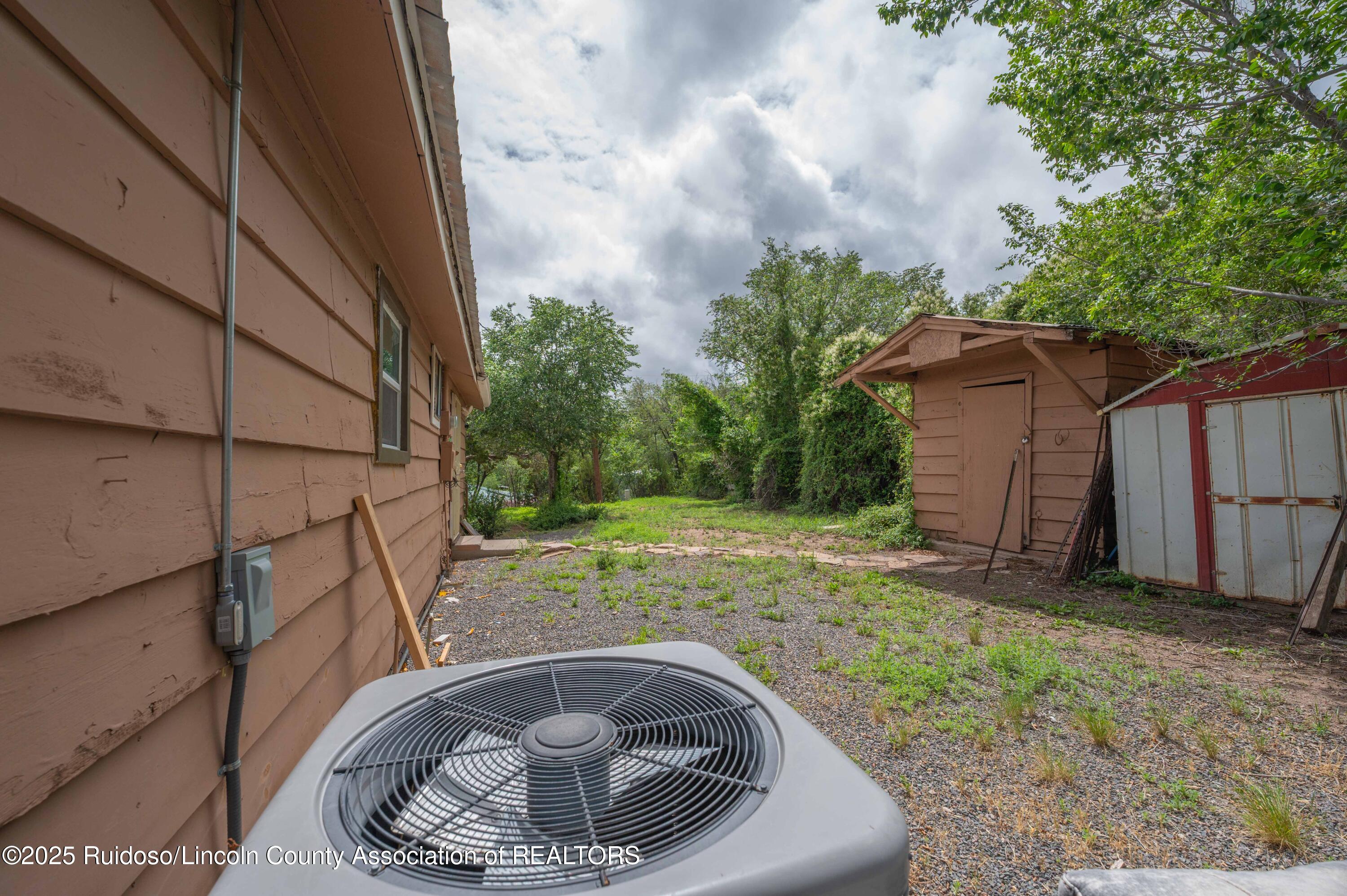 205 Harris Lane