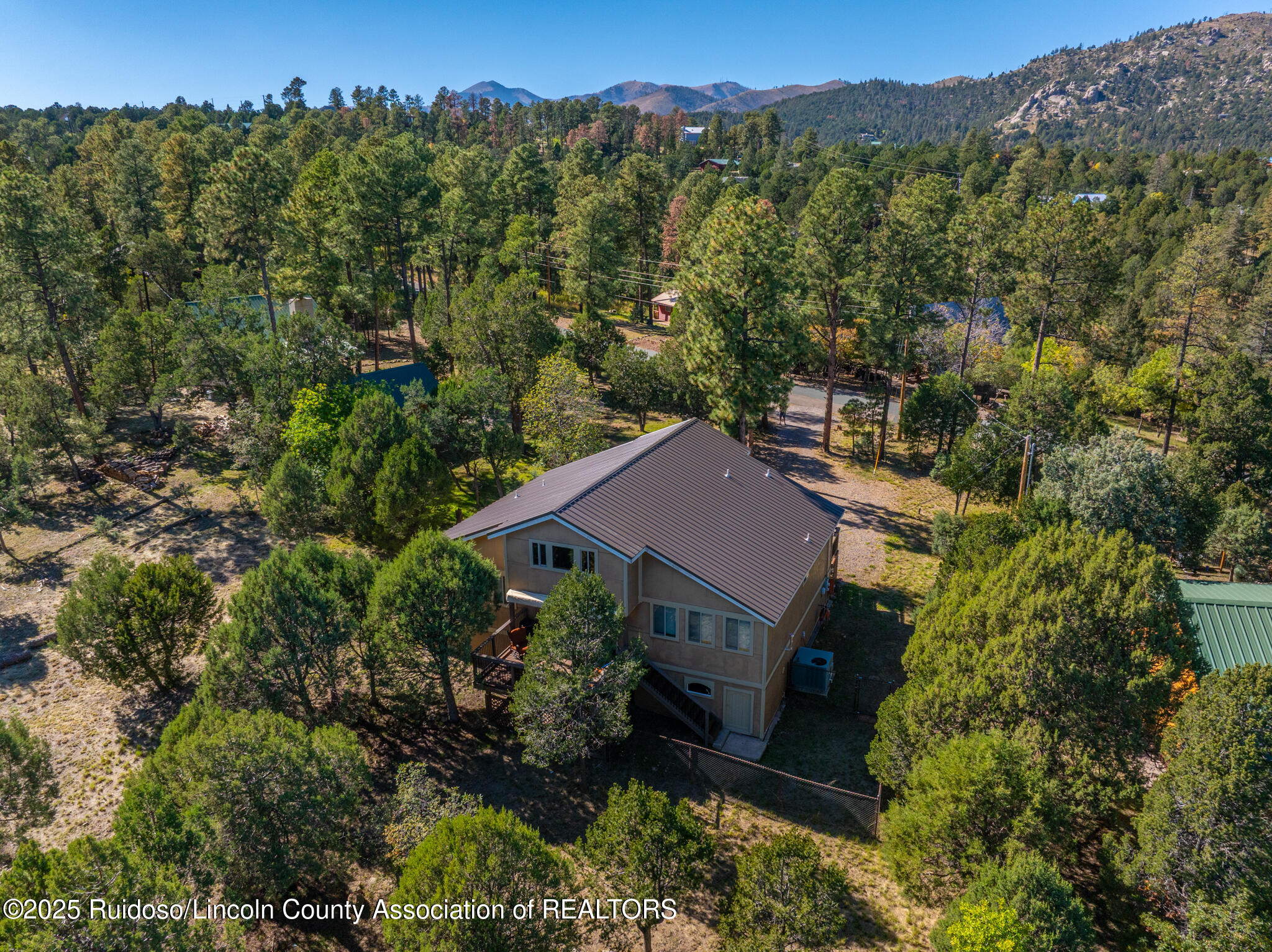 135 Sun Mountain Loop