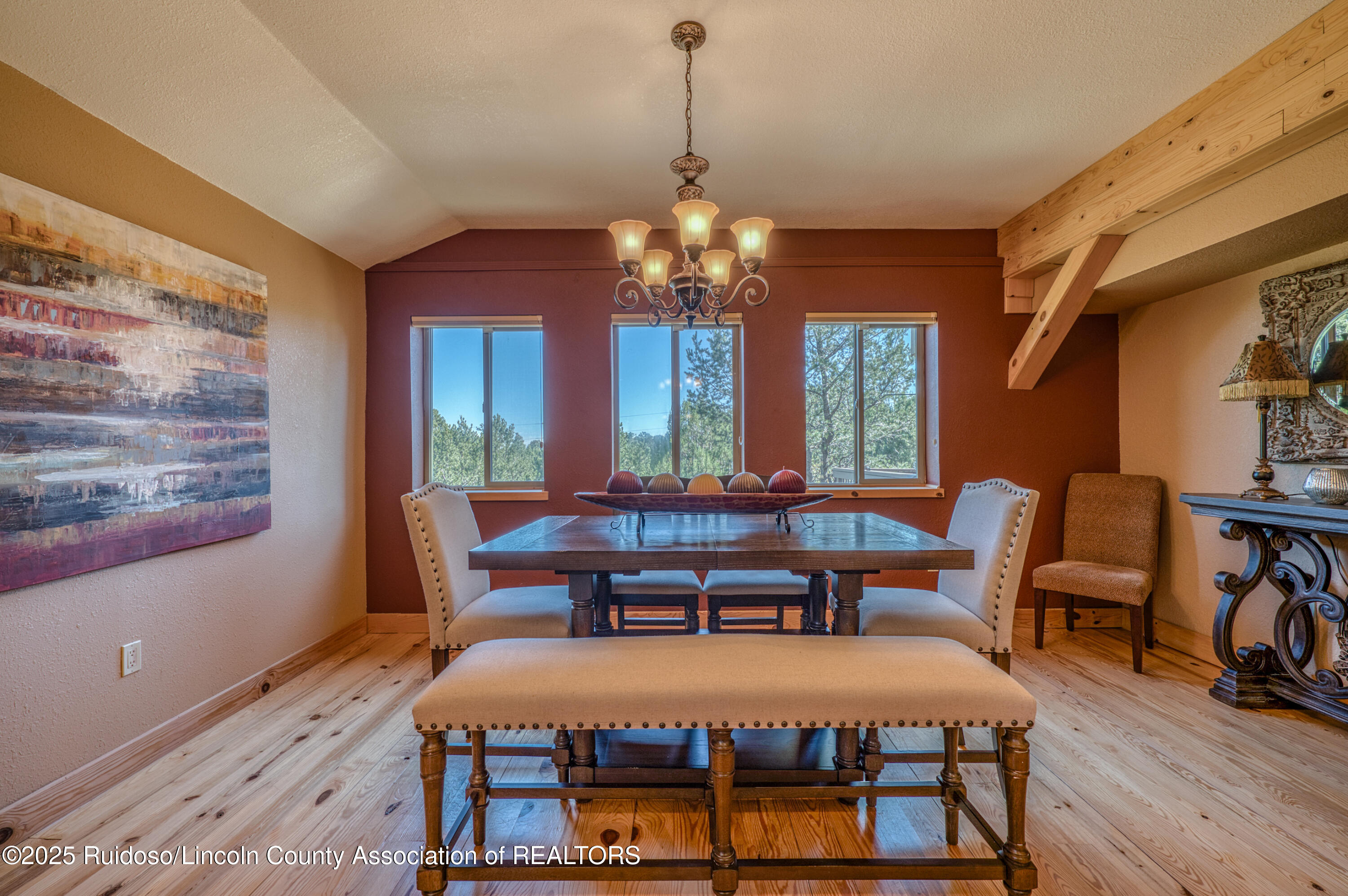 135 Sun Mountain Loop