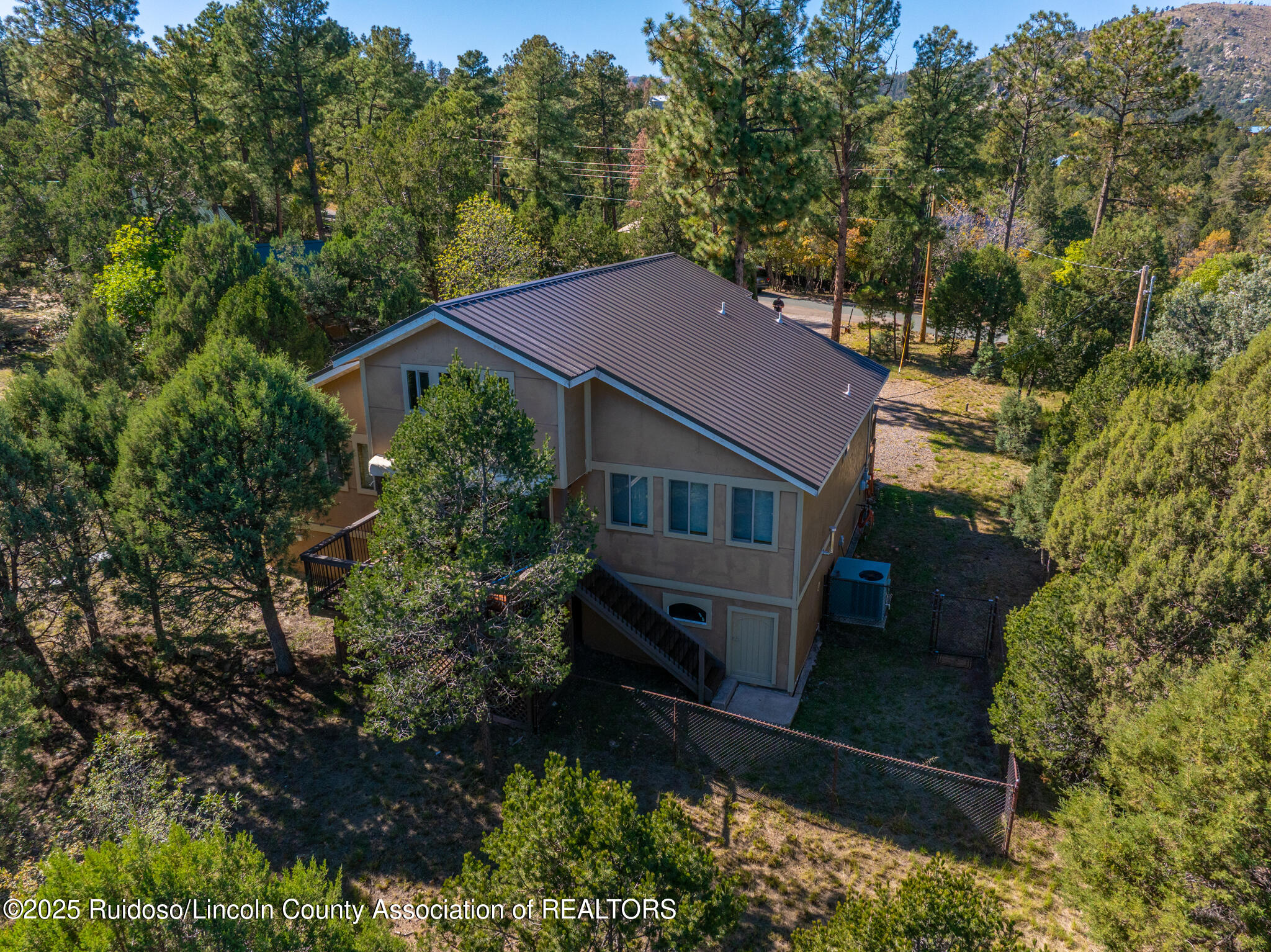 135 Sun Mountain Loop