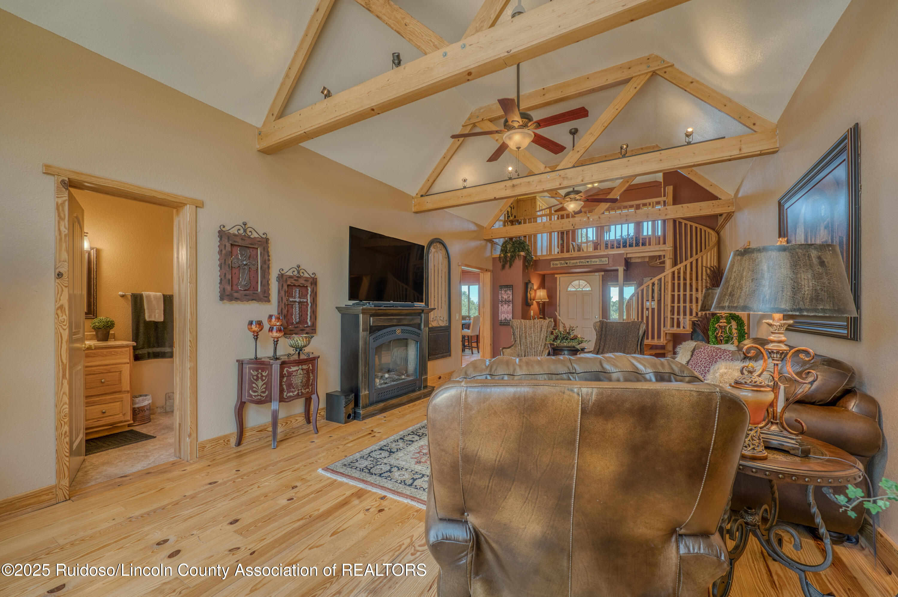 135 Sun Mountain Loop