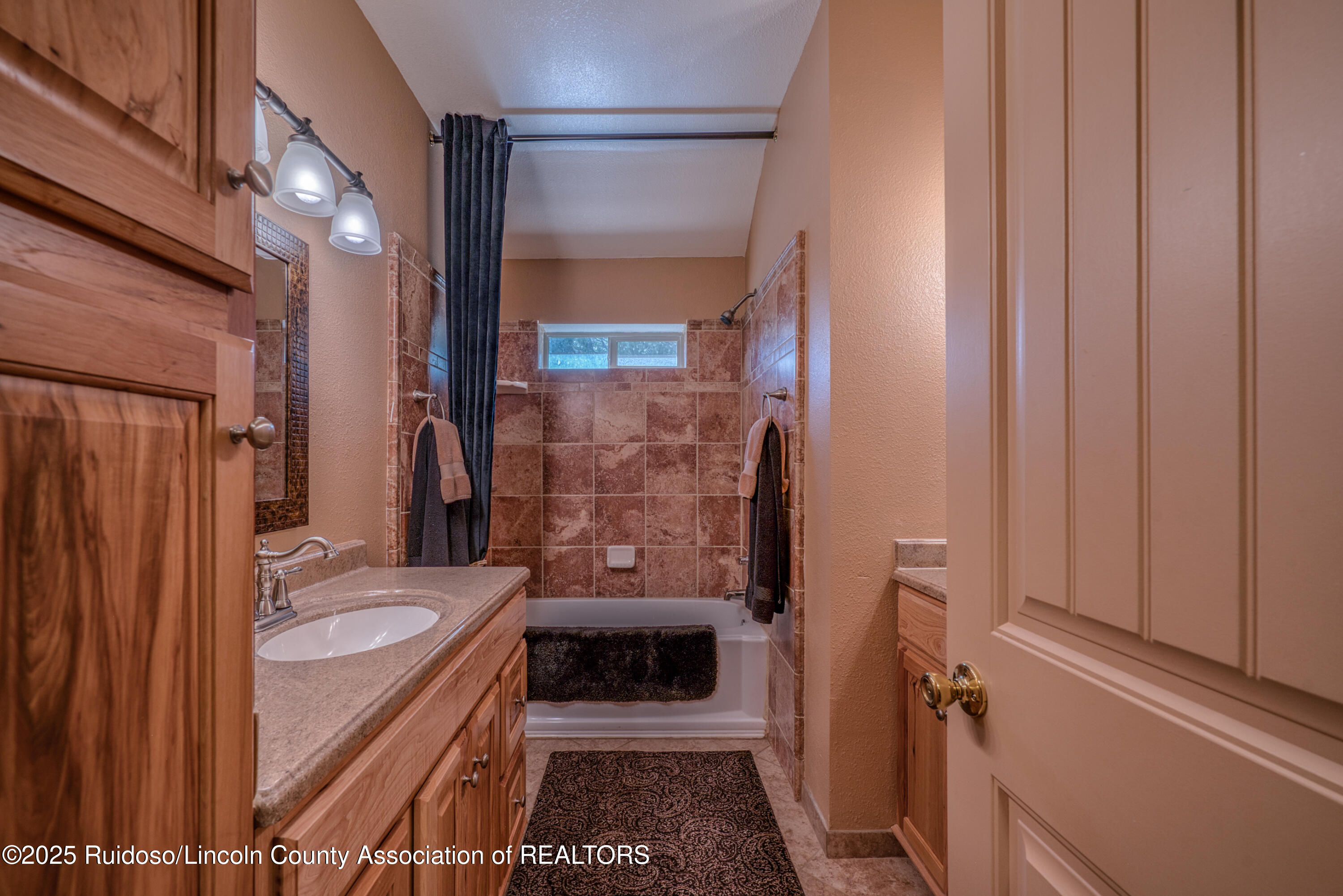 135 Sun Mountain Loop