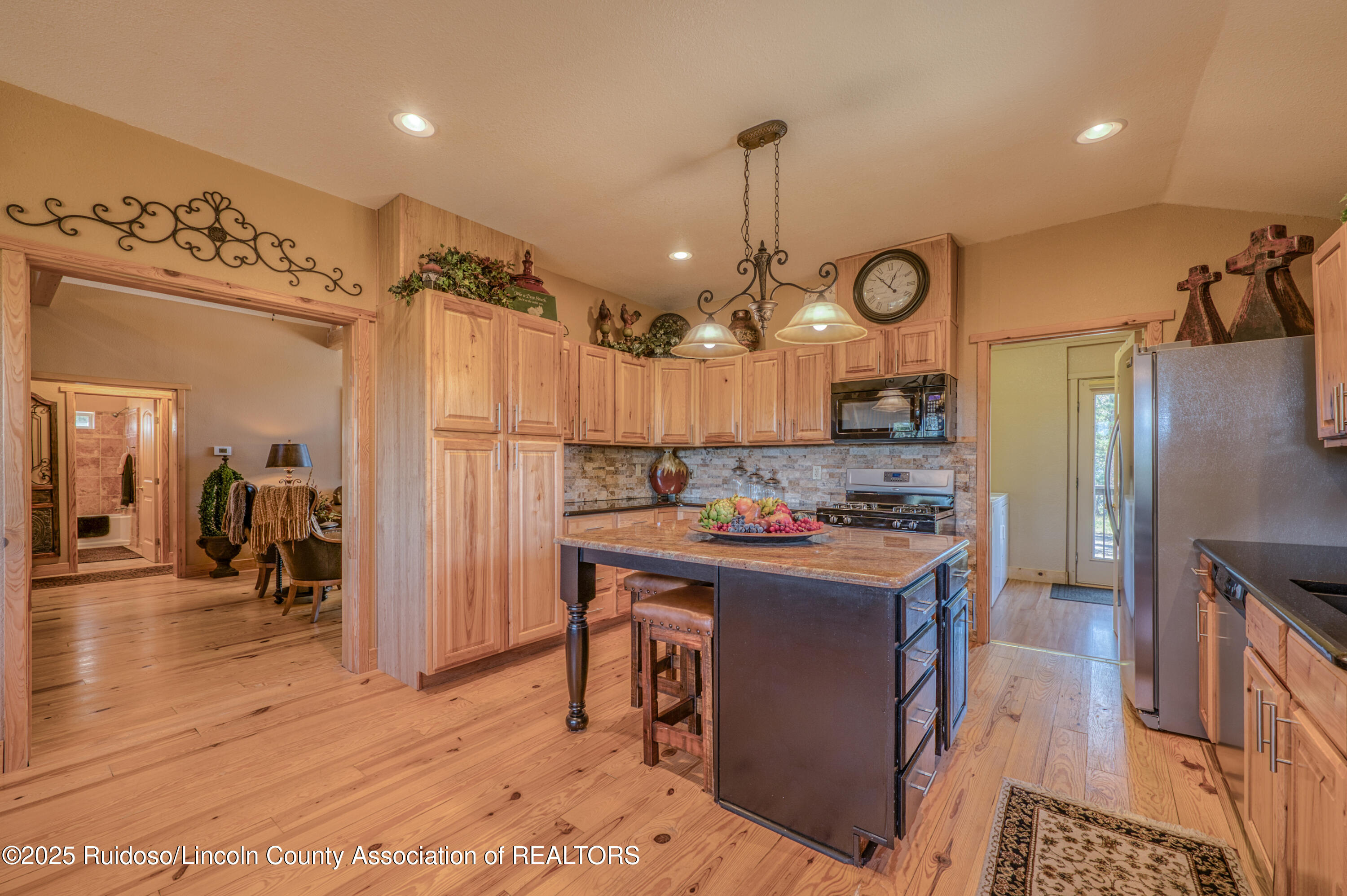 135 Sun Mountain Loop