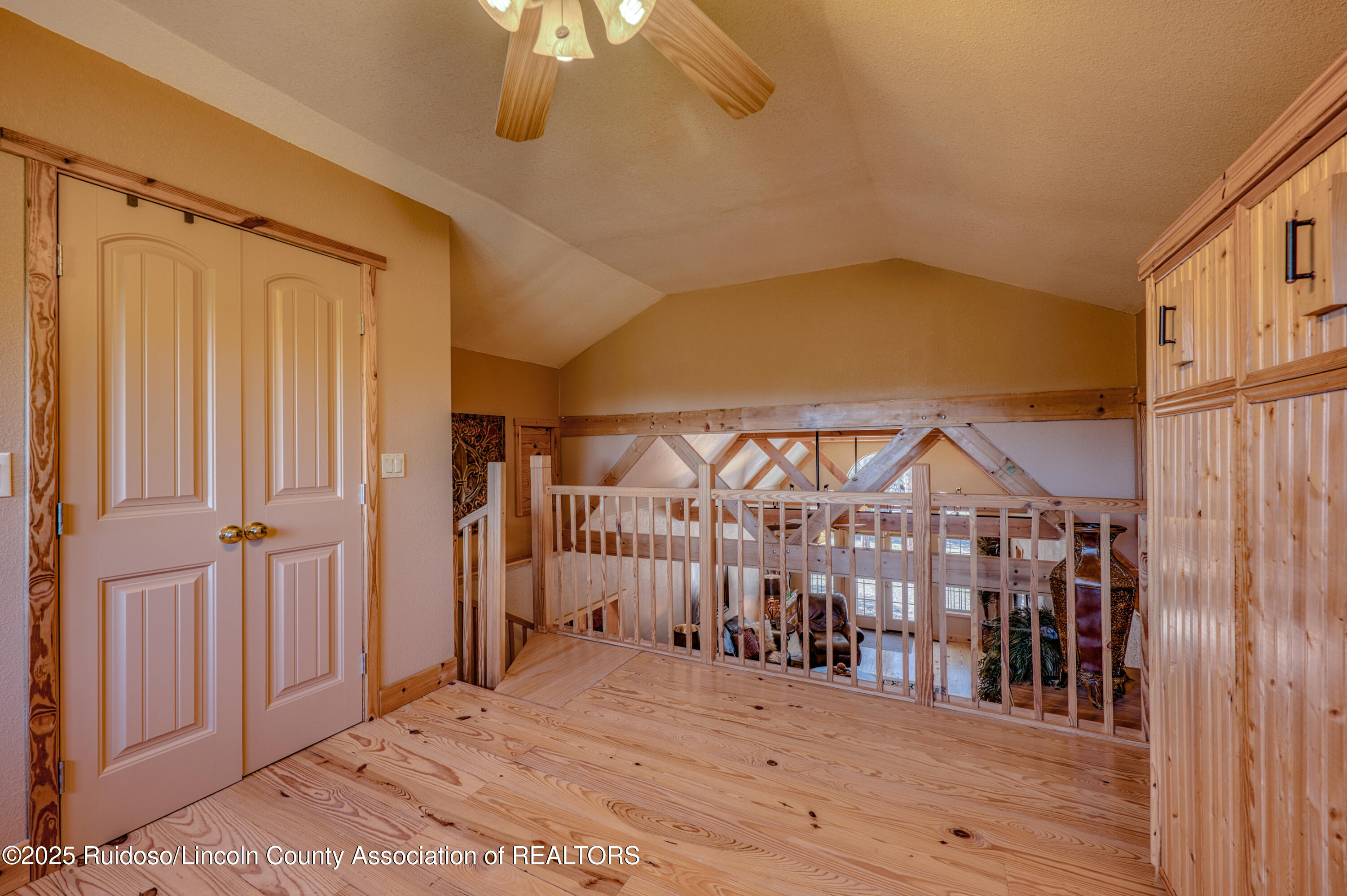 135 Sun Mountain Loop