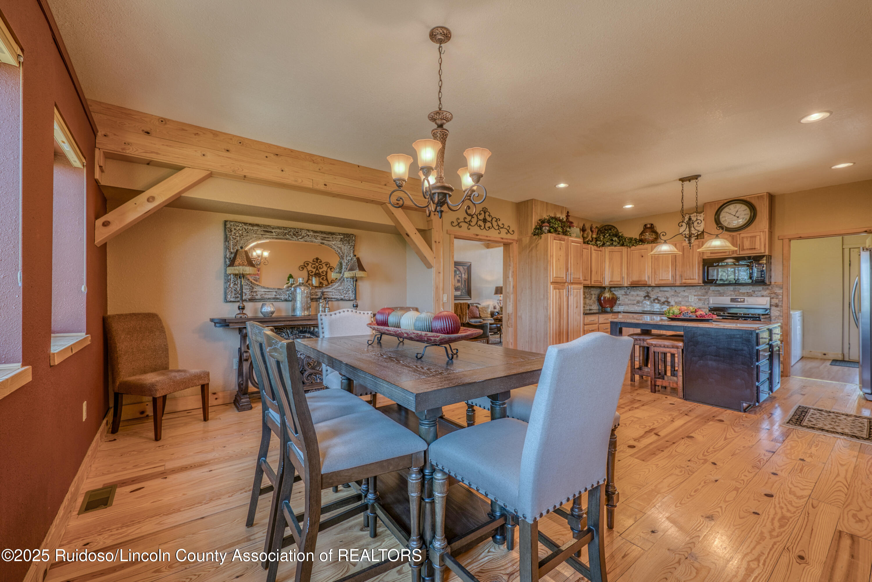 135 Sun Mountain Loop