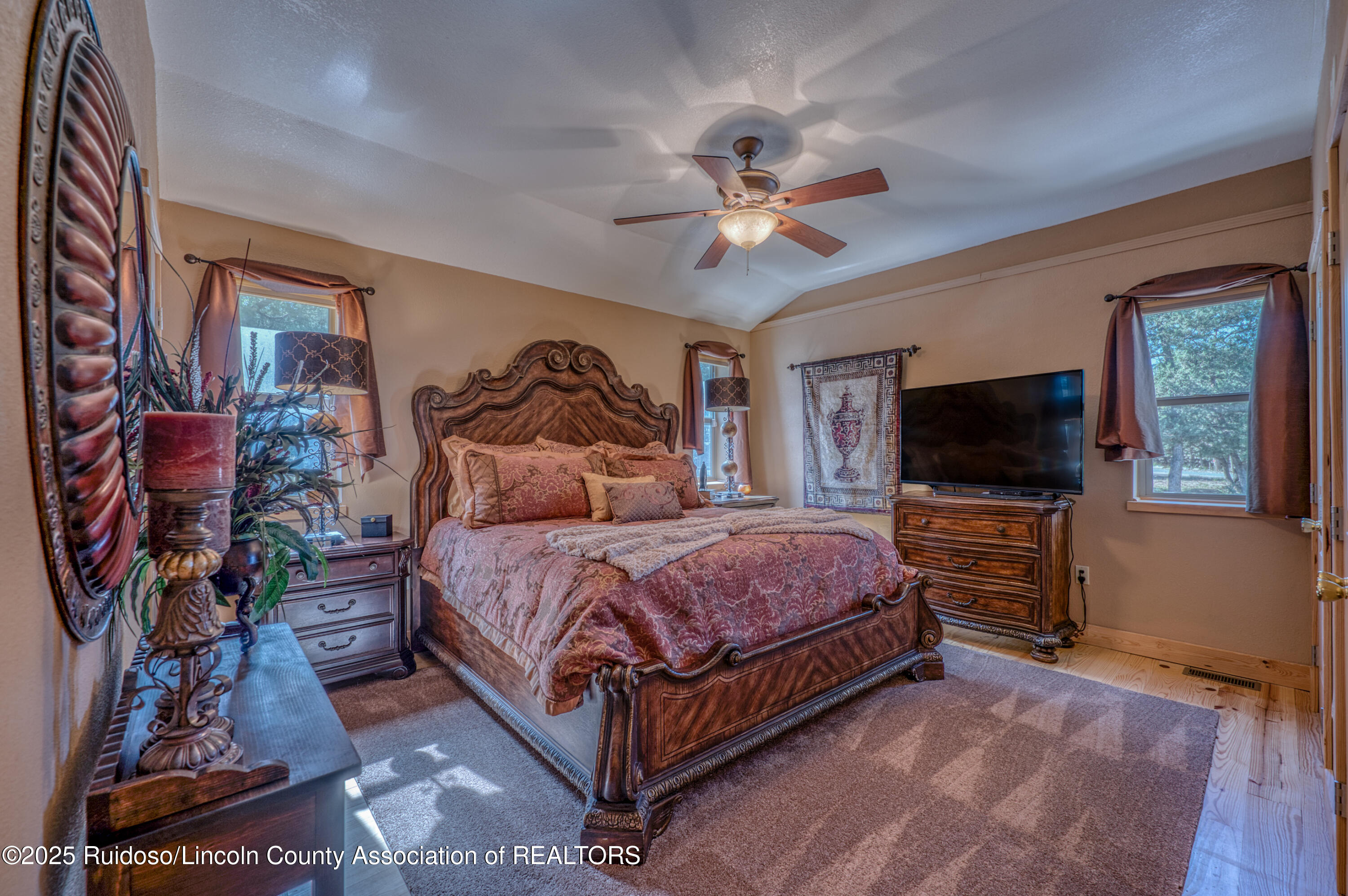 135 Sun Mountain Loop