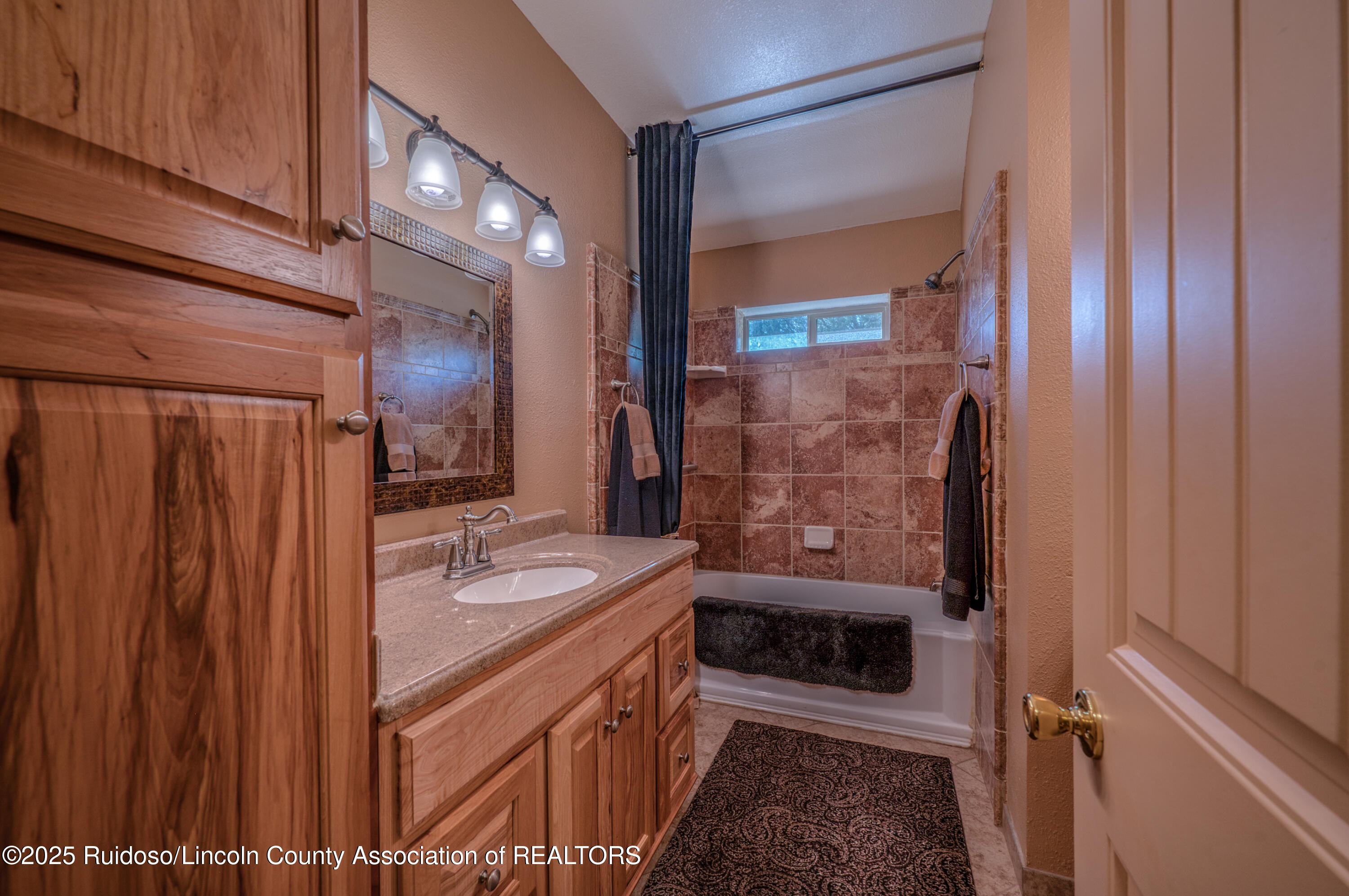 135 Sun Mountain Loop