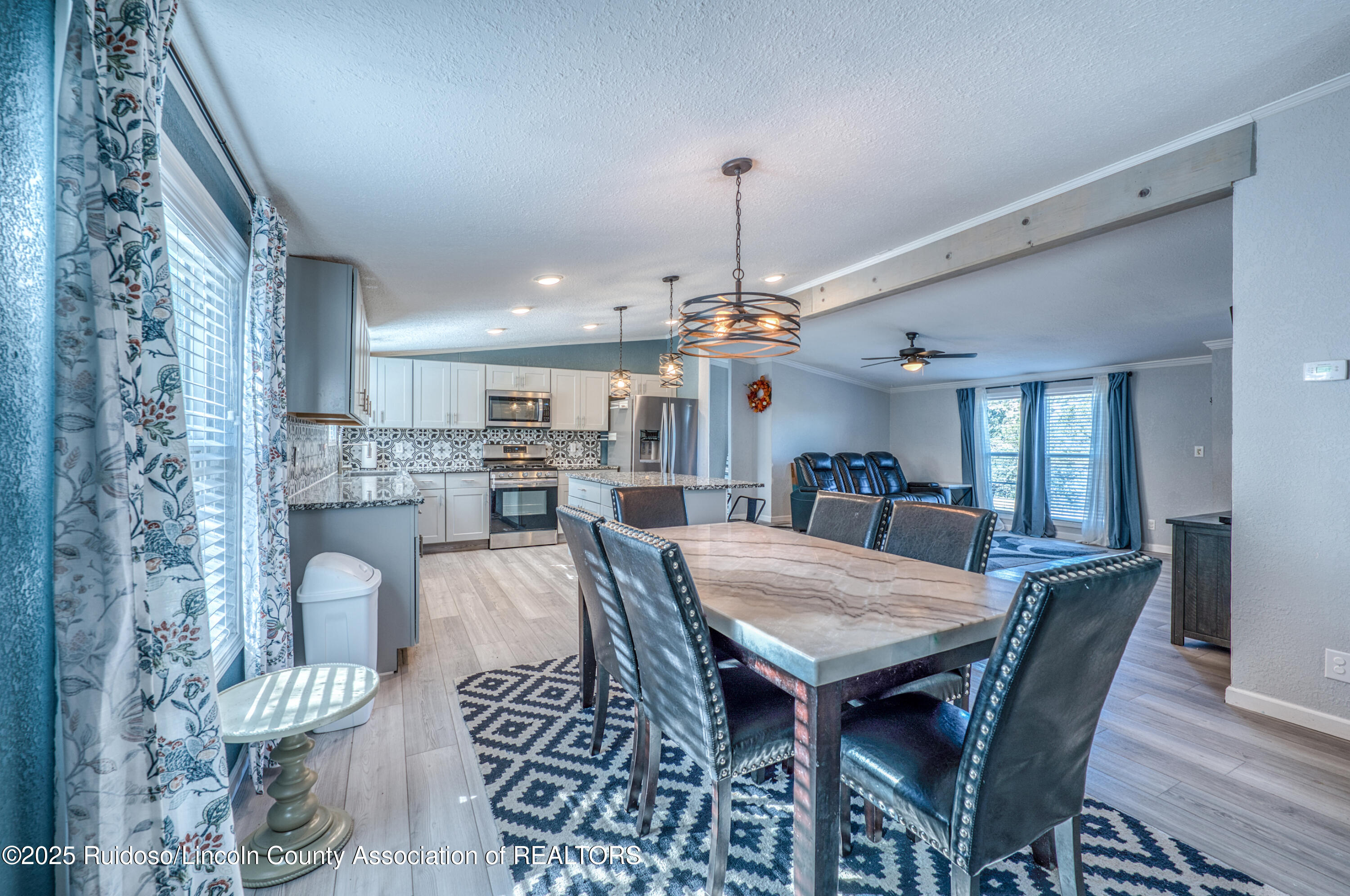 140 W Grand View Road