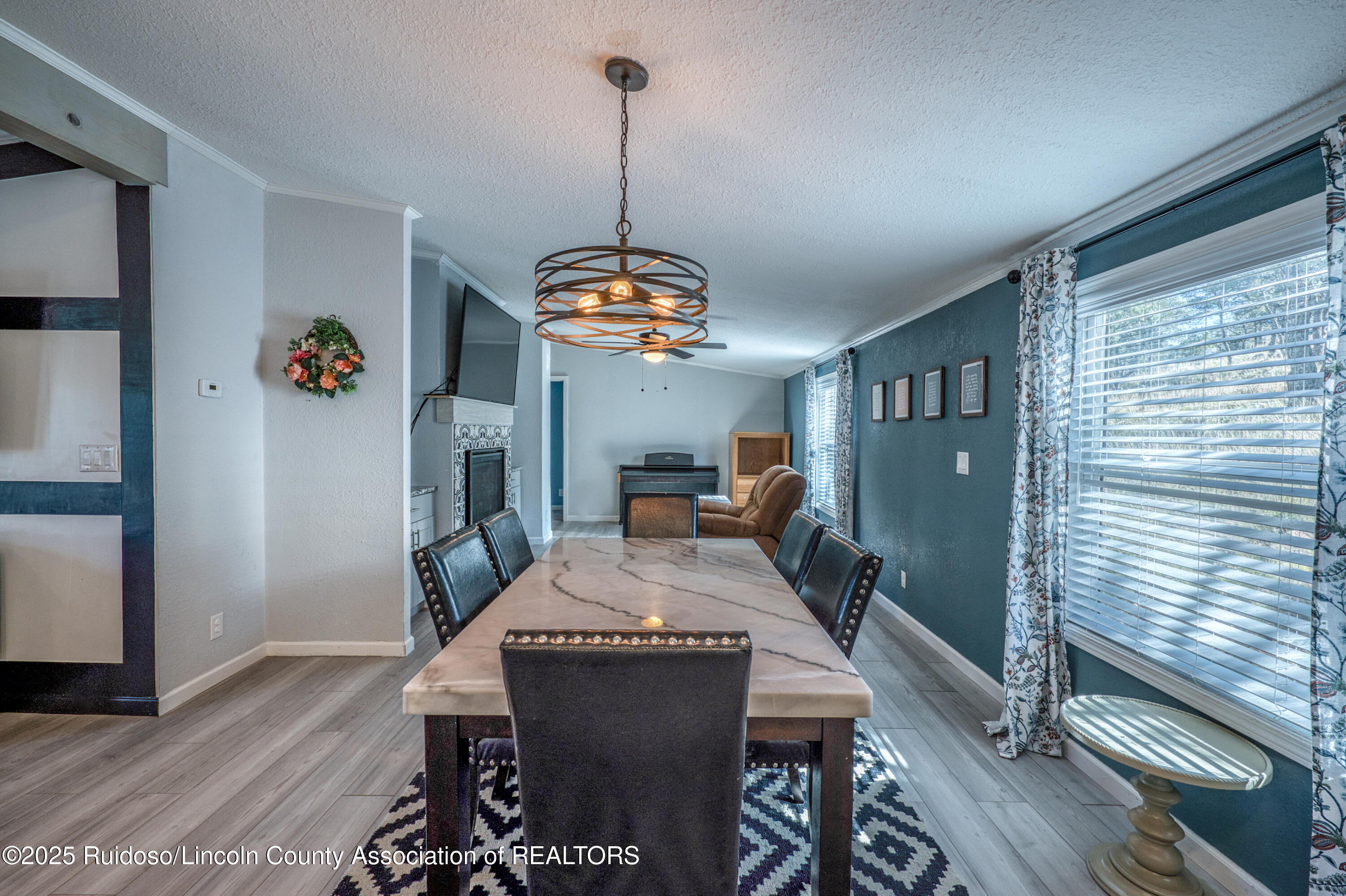 140 W Grand View Road