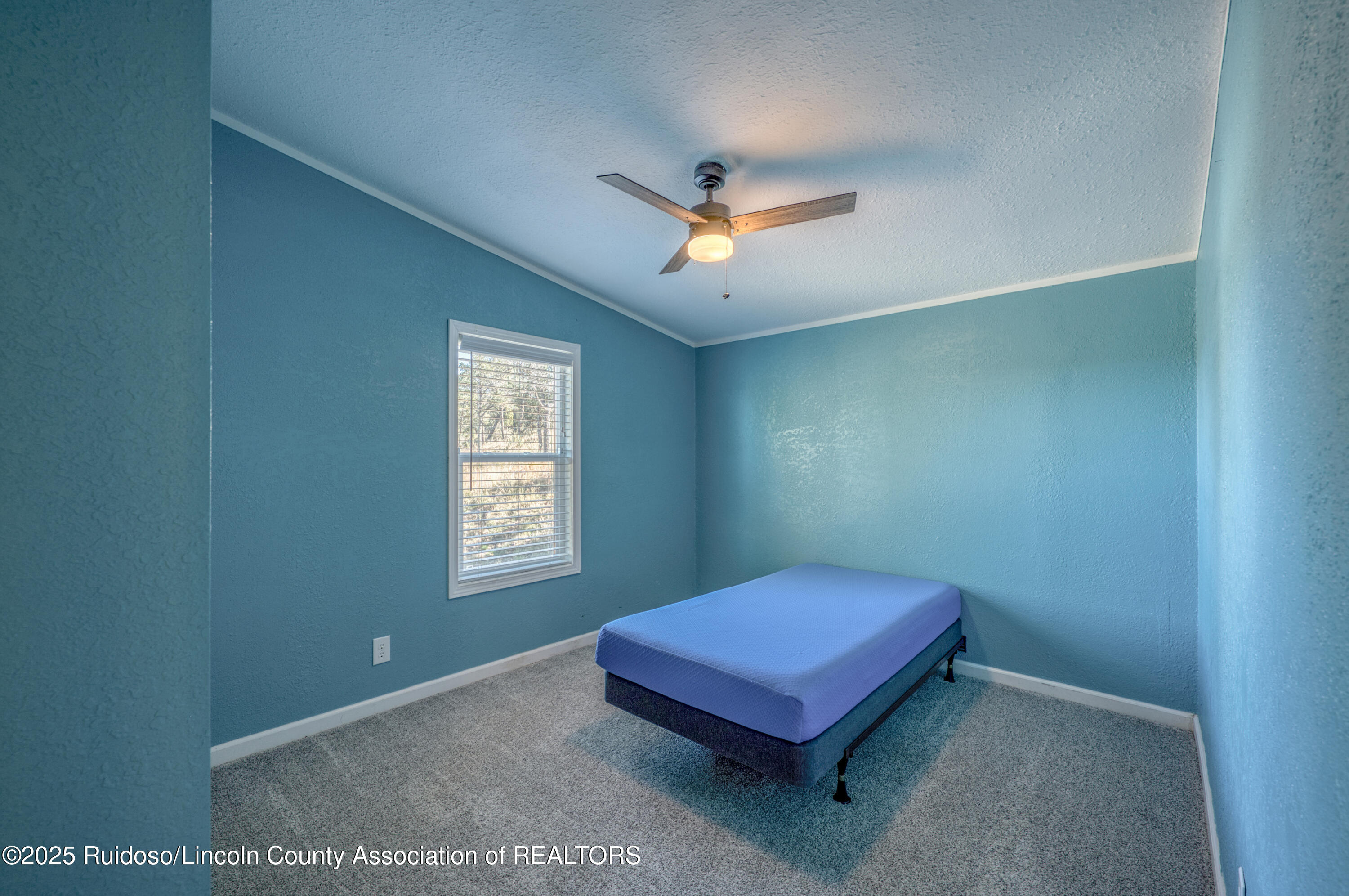 140 W Grand View Road