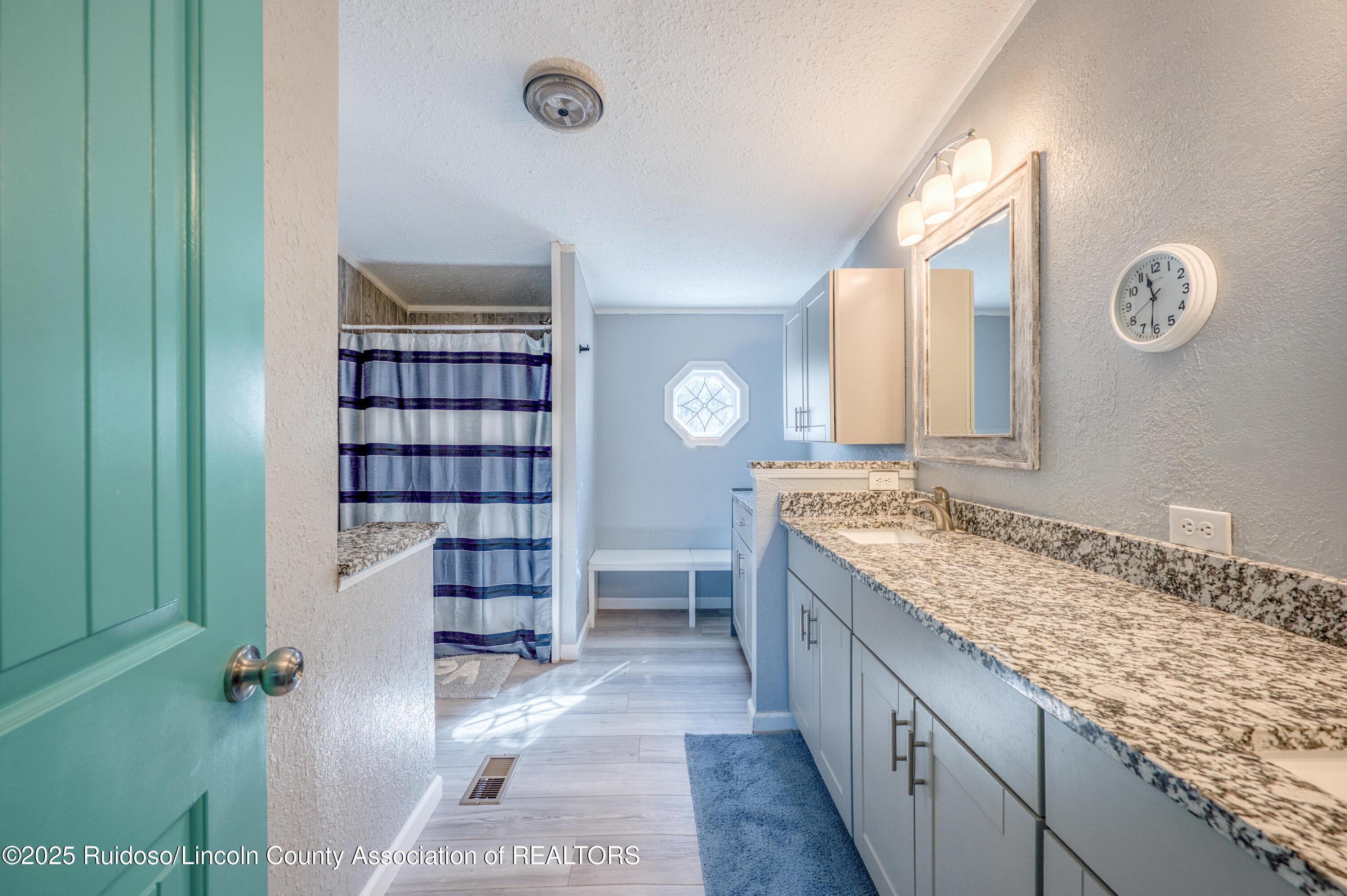 140 W Grand View Road