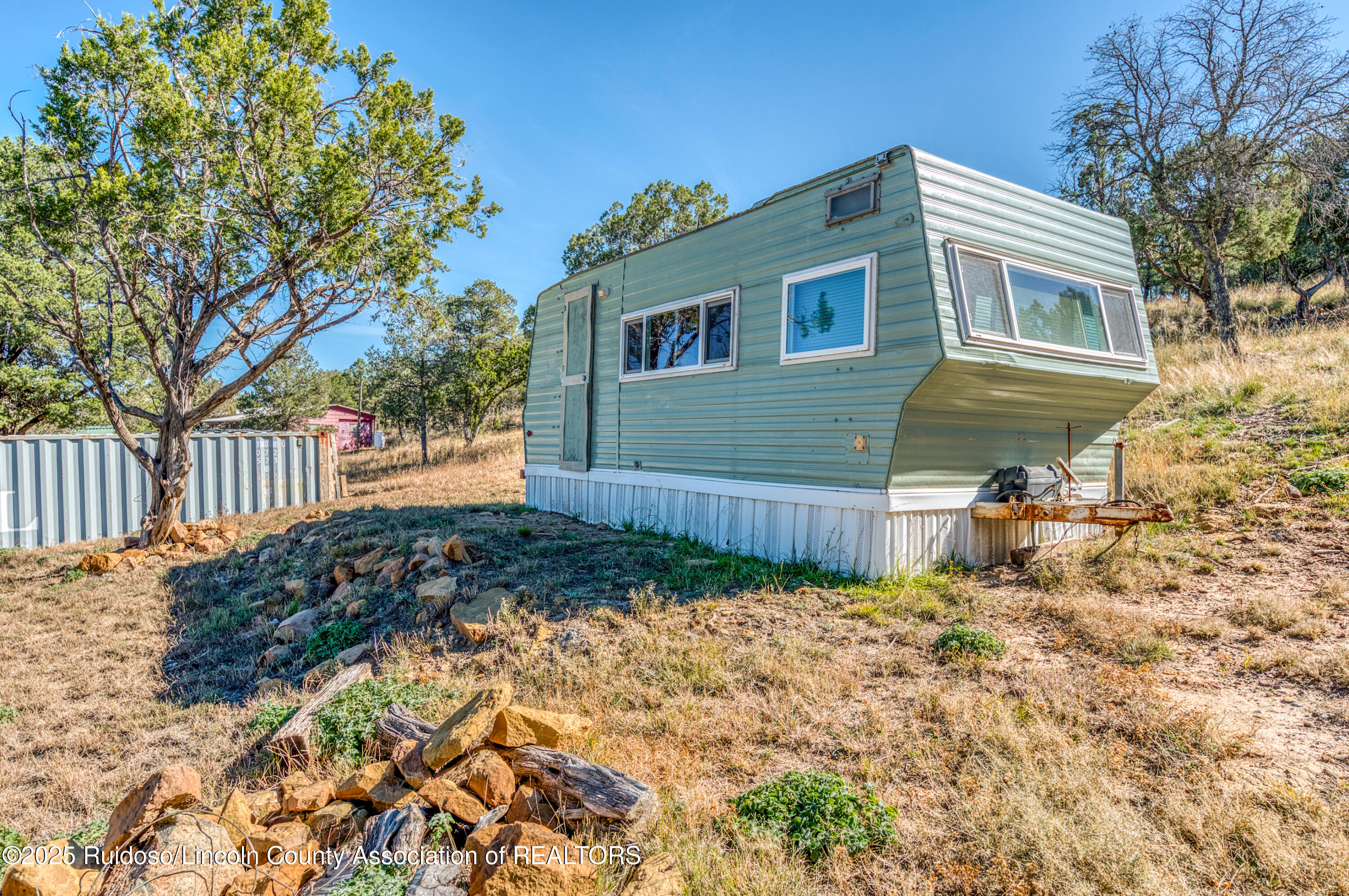 140 W Grand View Road