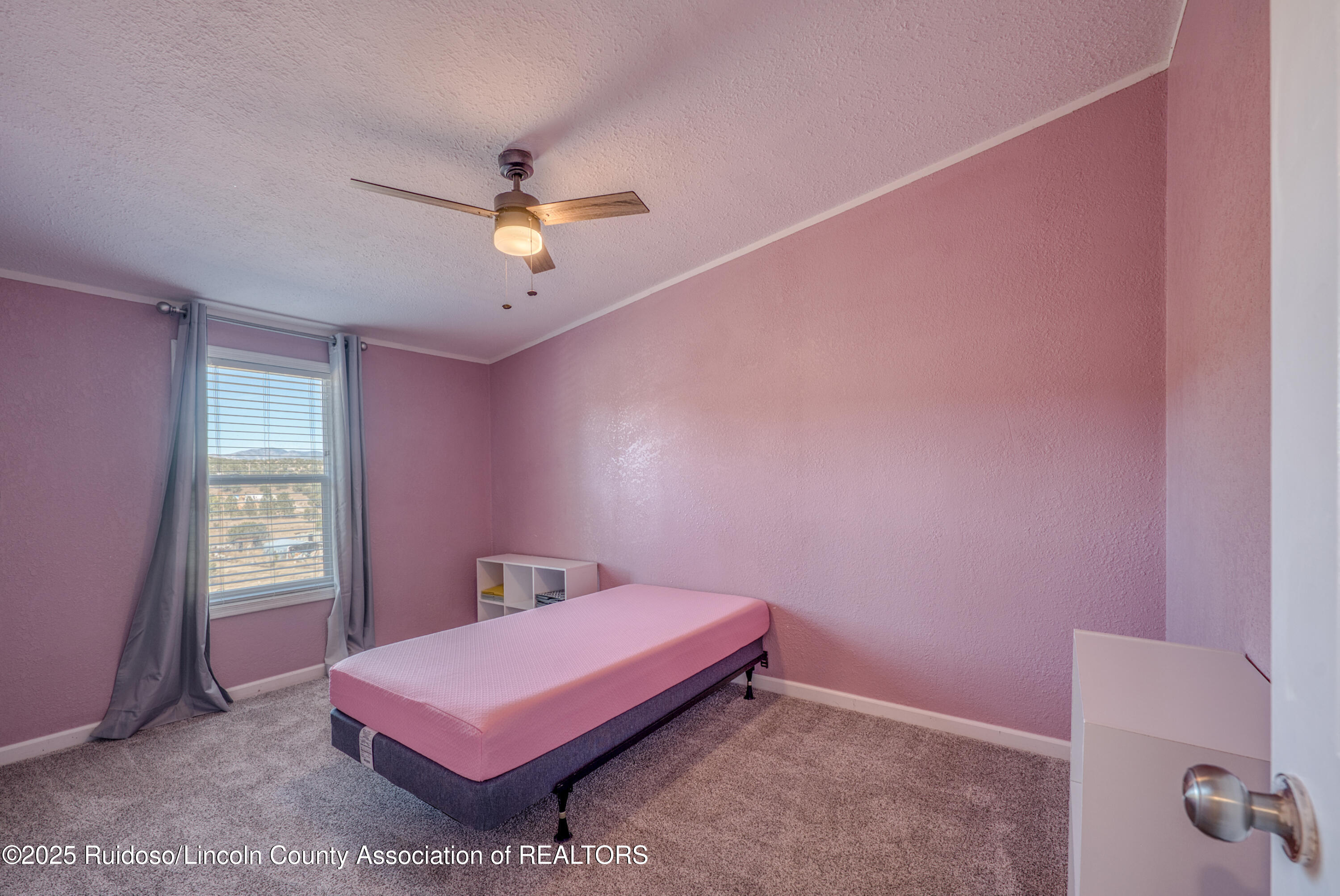 140 W Grand View Road