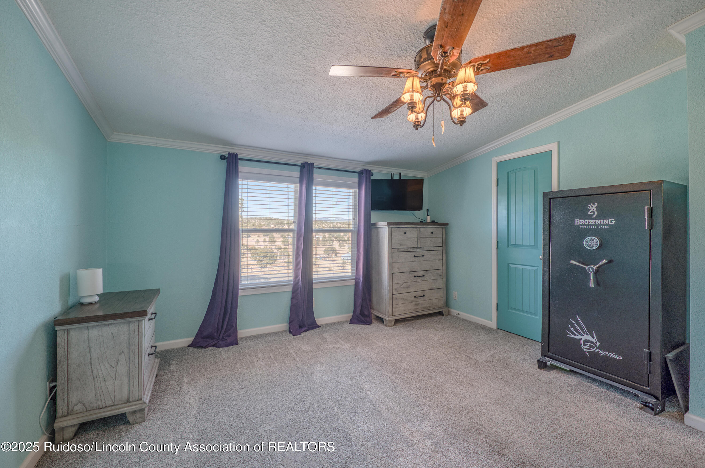 140 W Grand View Road