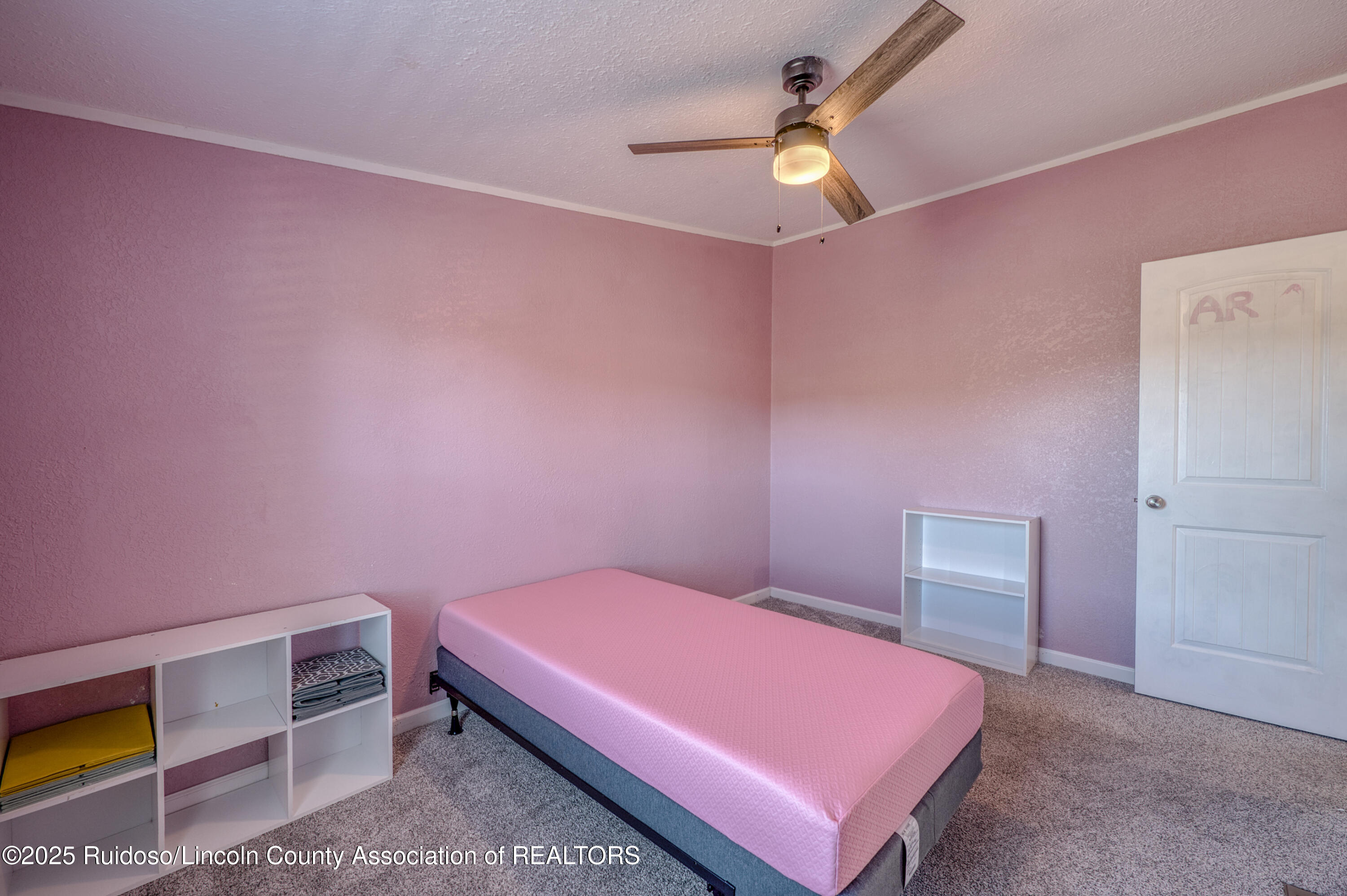 140 W Grand View Road