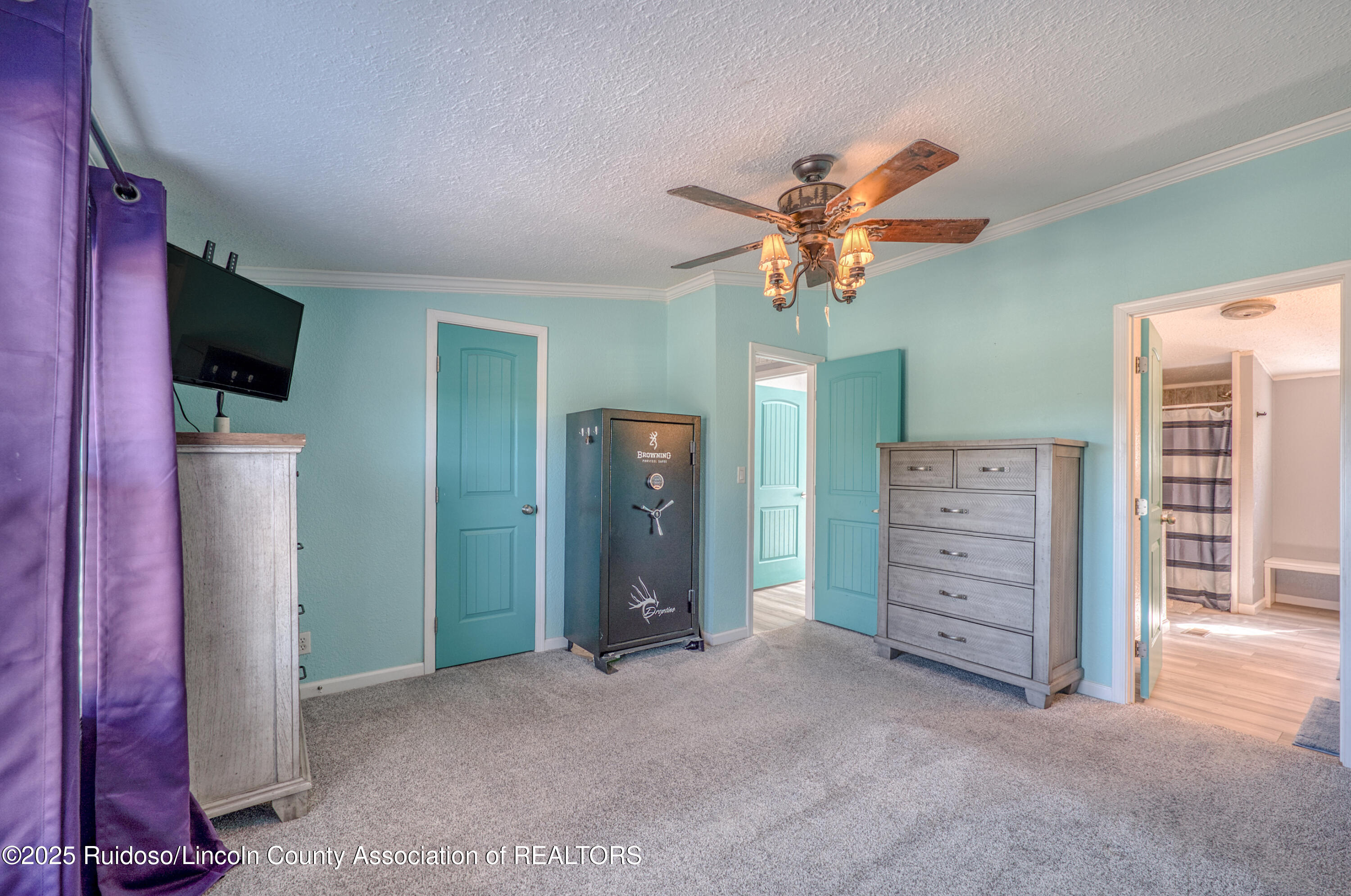 140 W Grand View Road