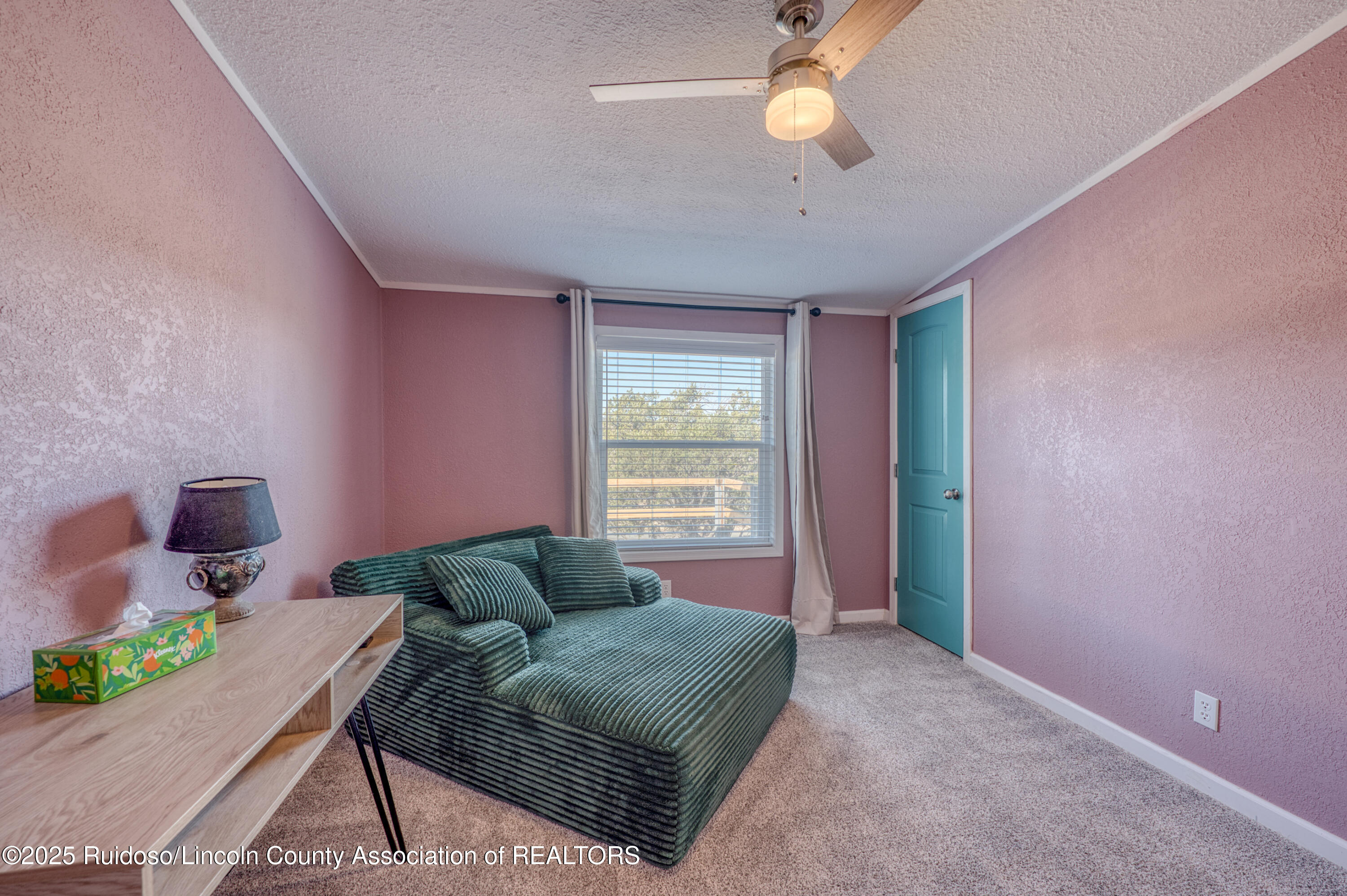 140 W Grand View Road