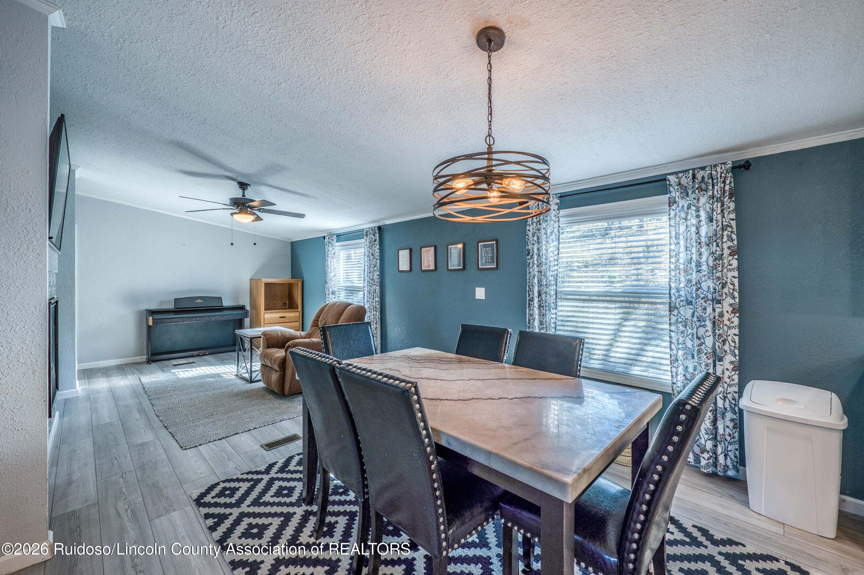 140 W Grand View Road