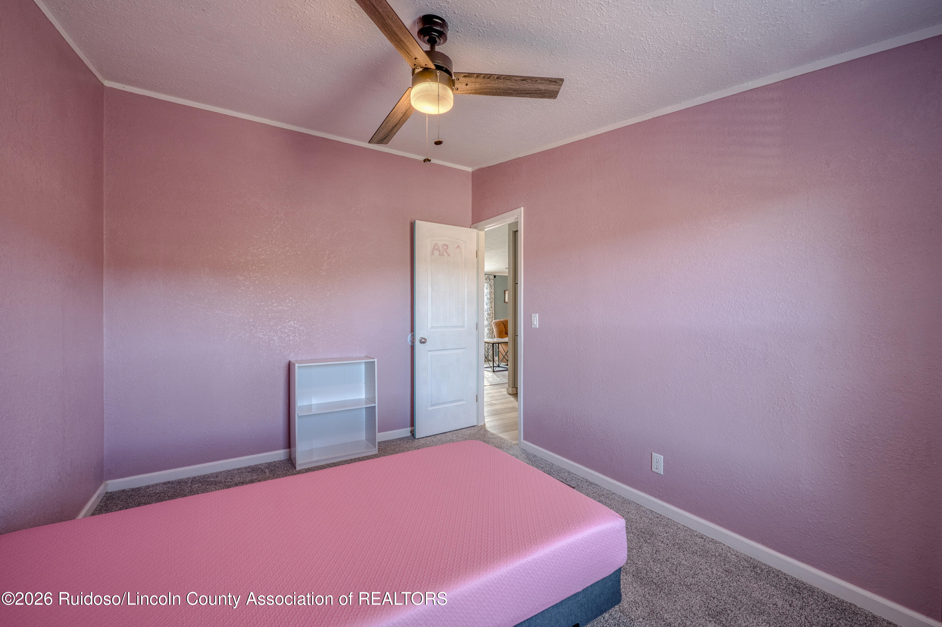 140 W Grand View Road