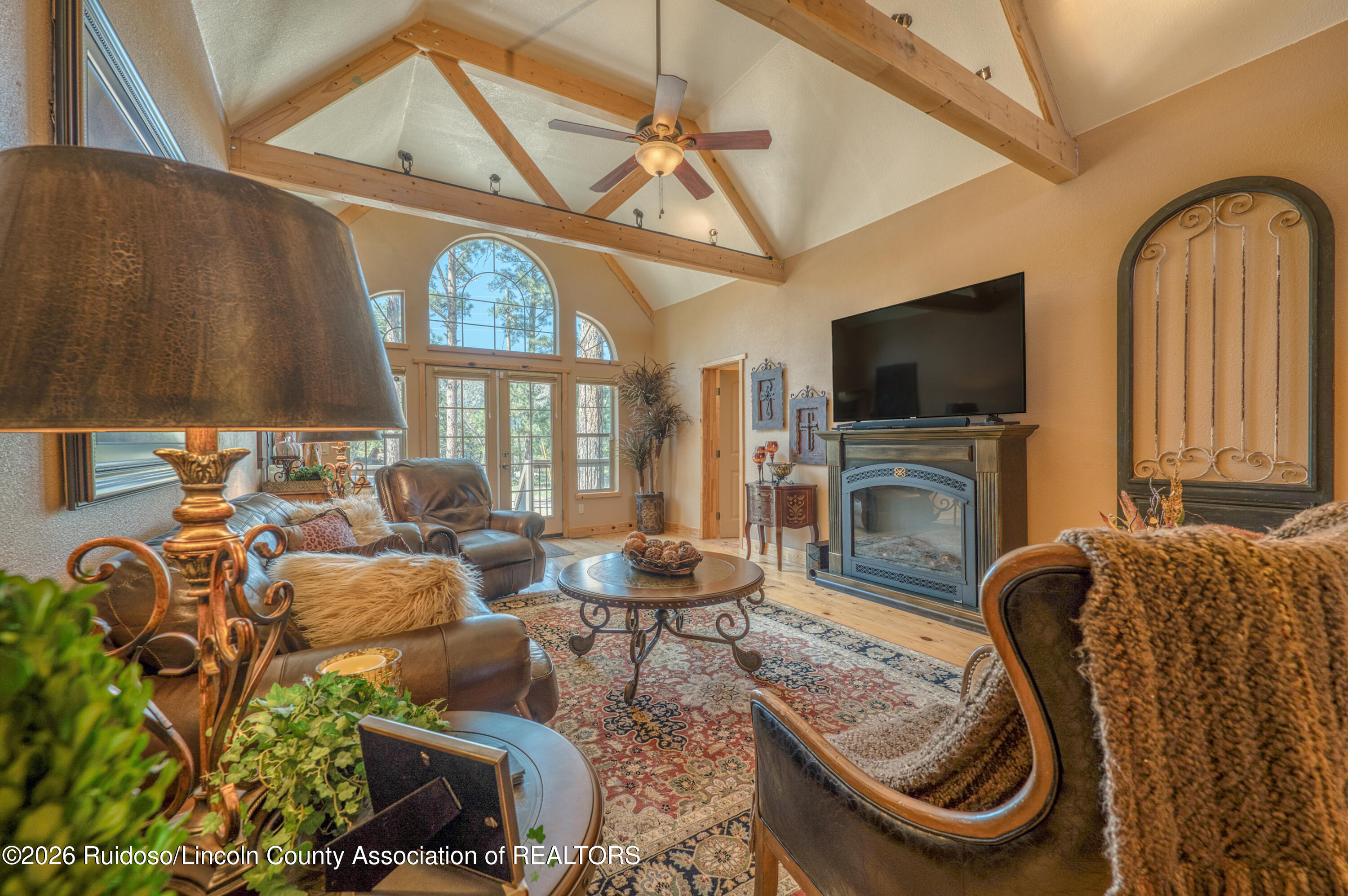 135 Sun Mountain Loop