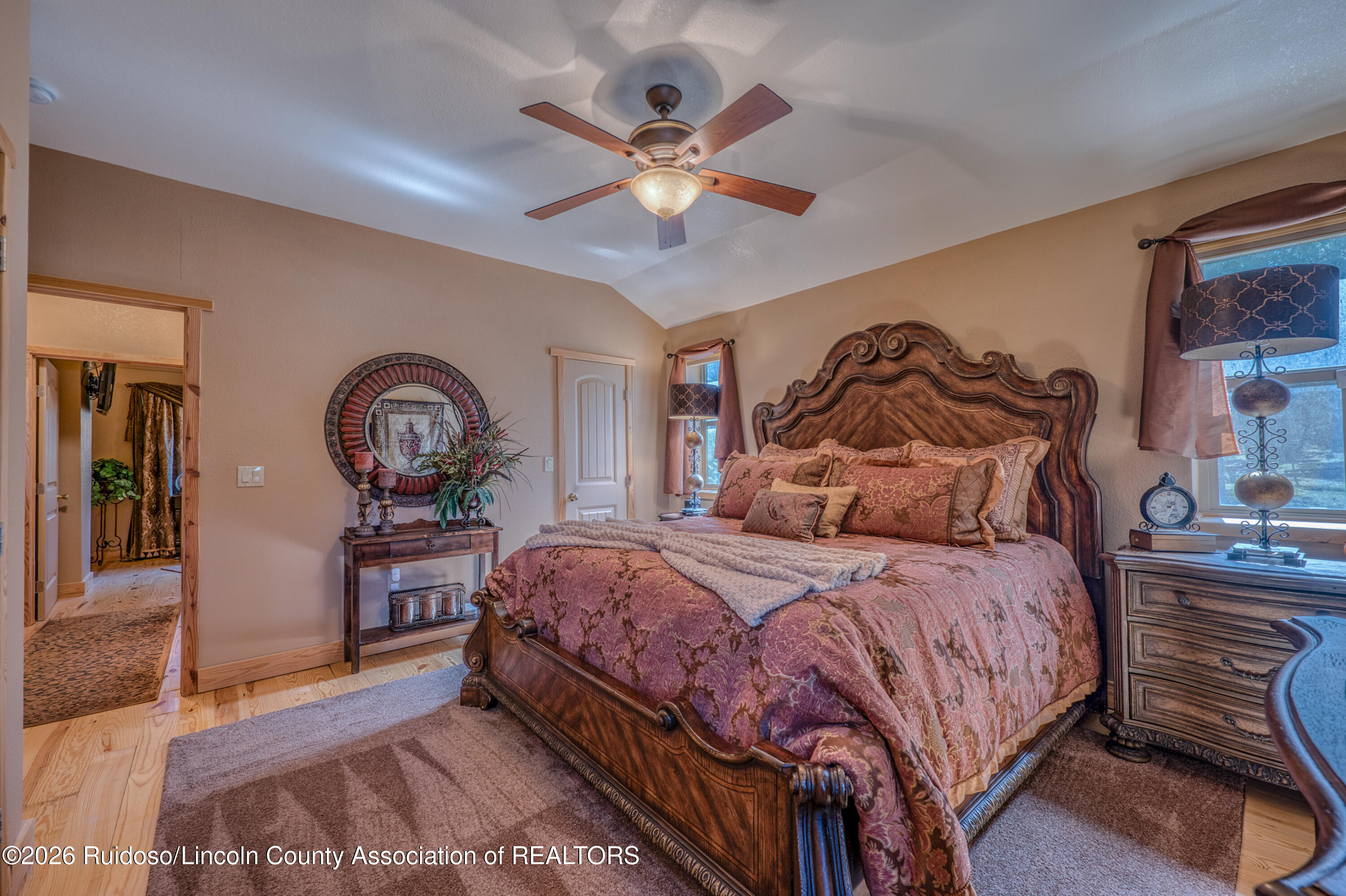 135 Sun Mountain Loop