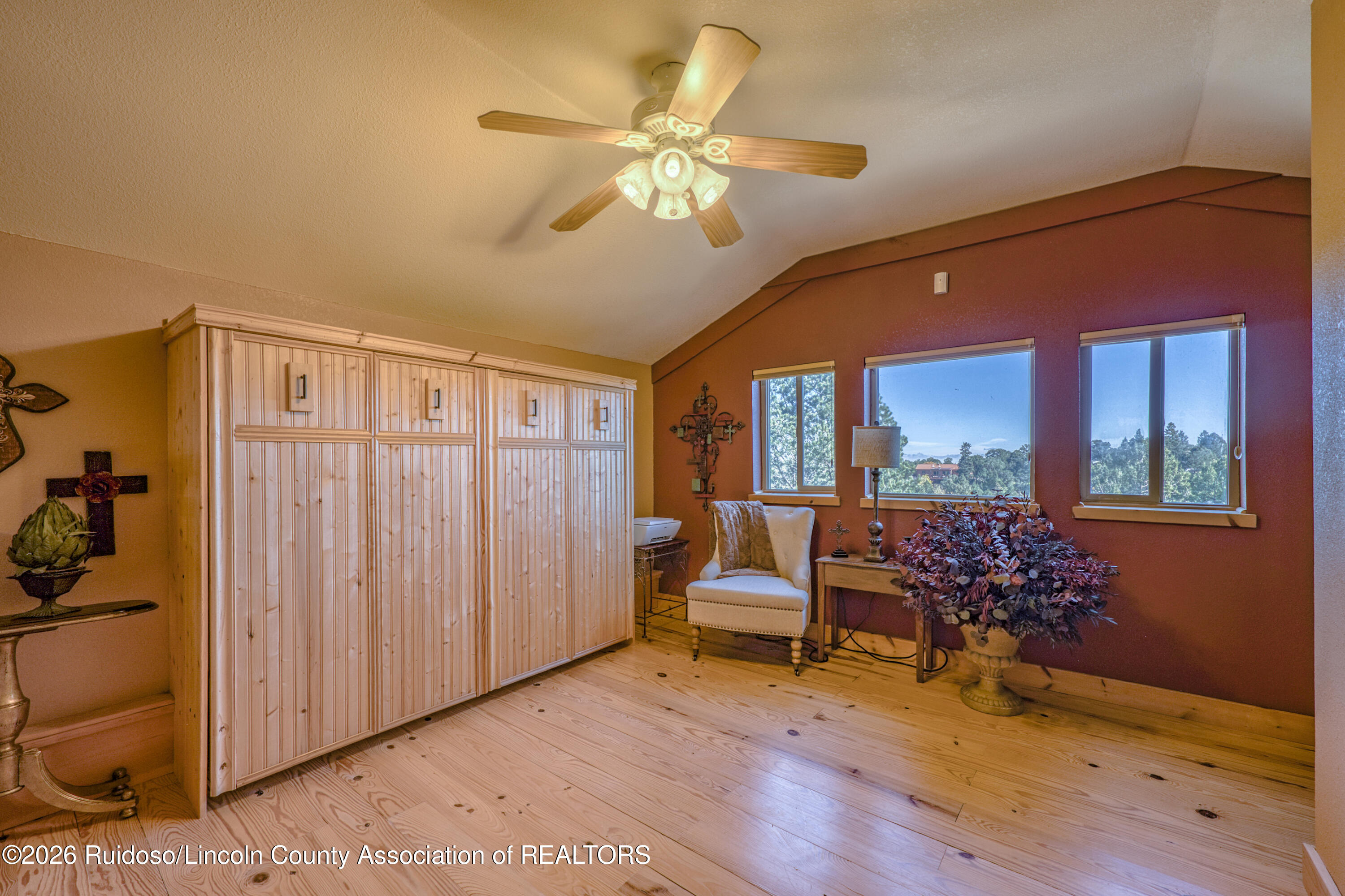 135 Sun Mountain Loop