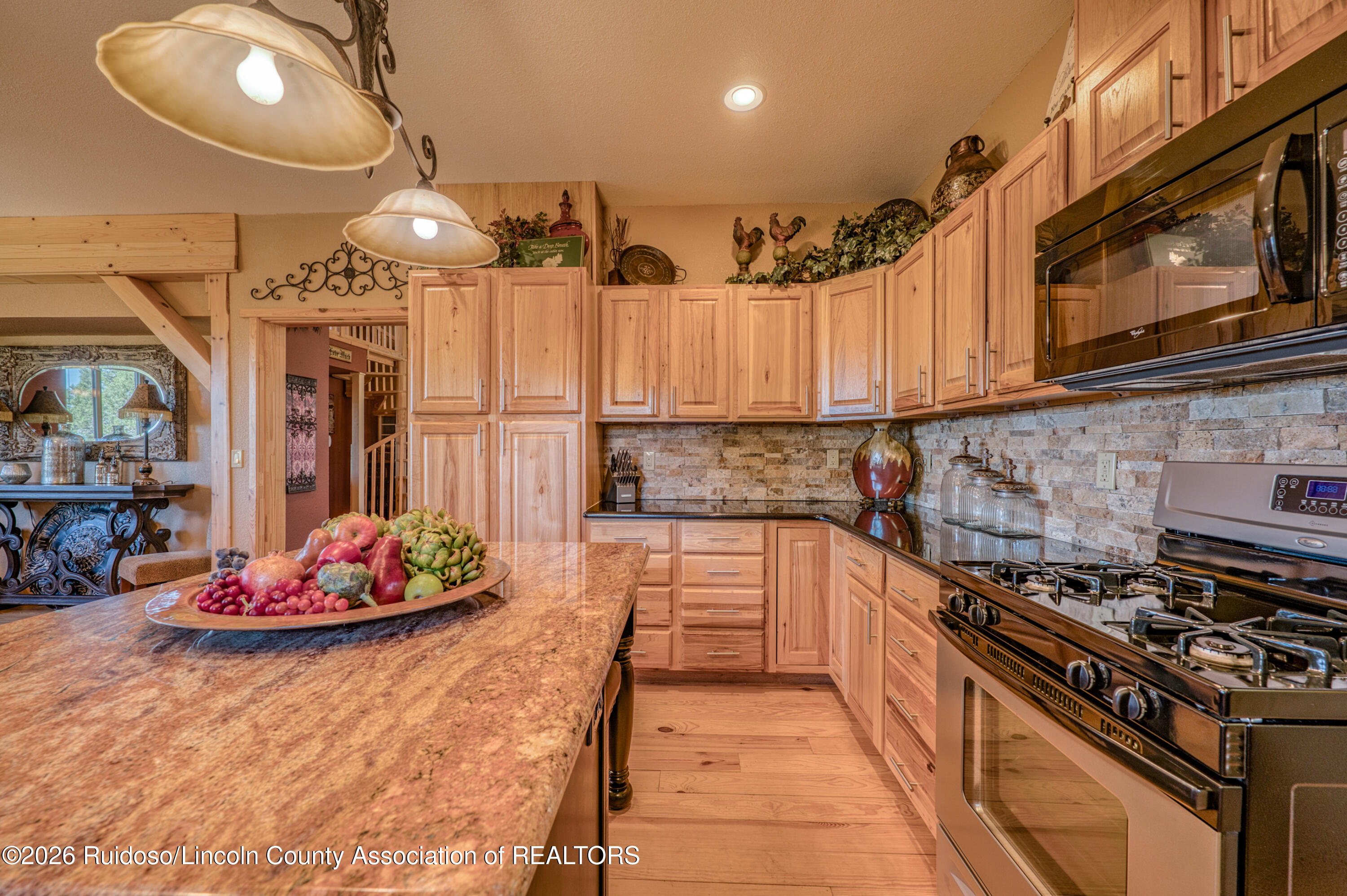 135 Sun Mountain Loop