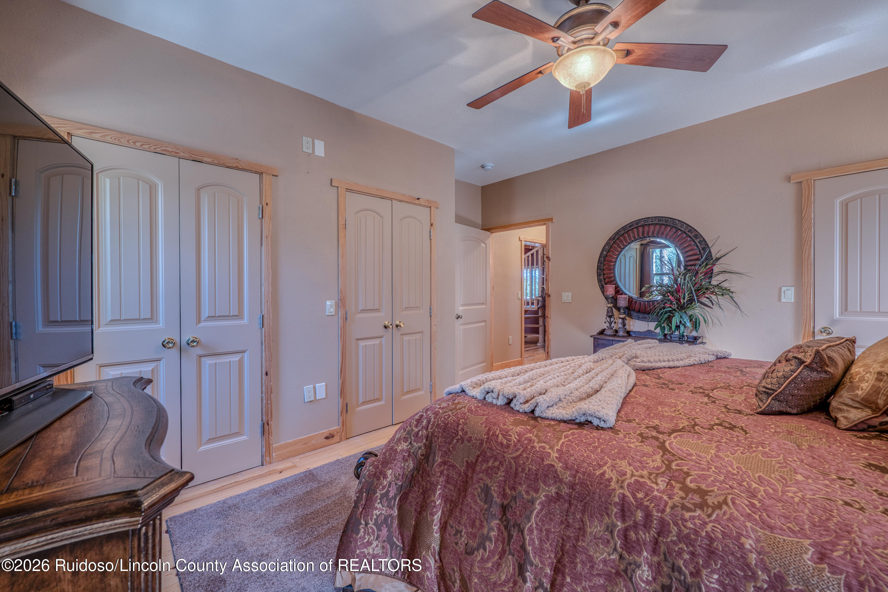 135 Sun Mountain Loop