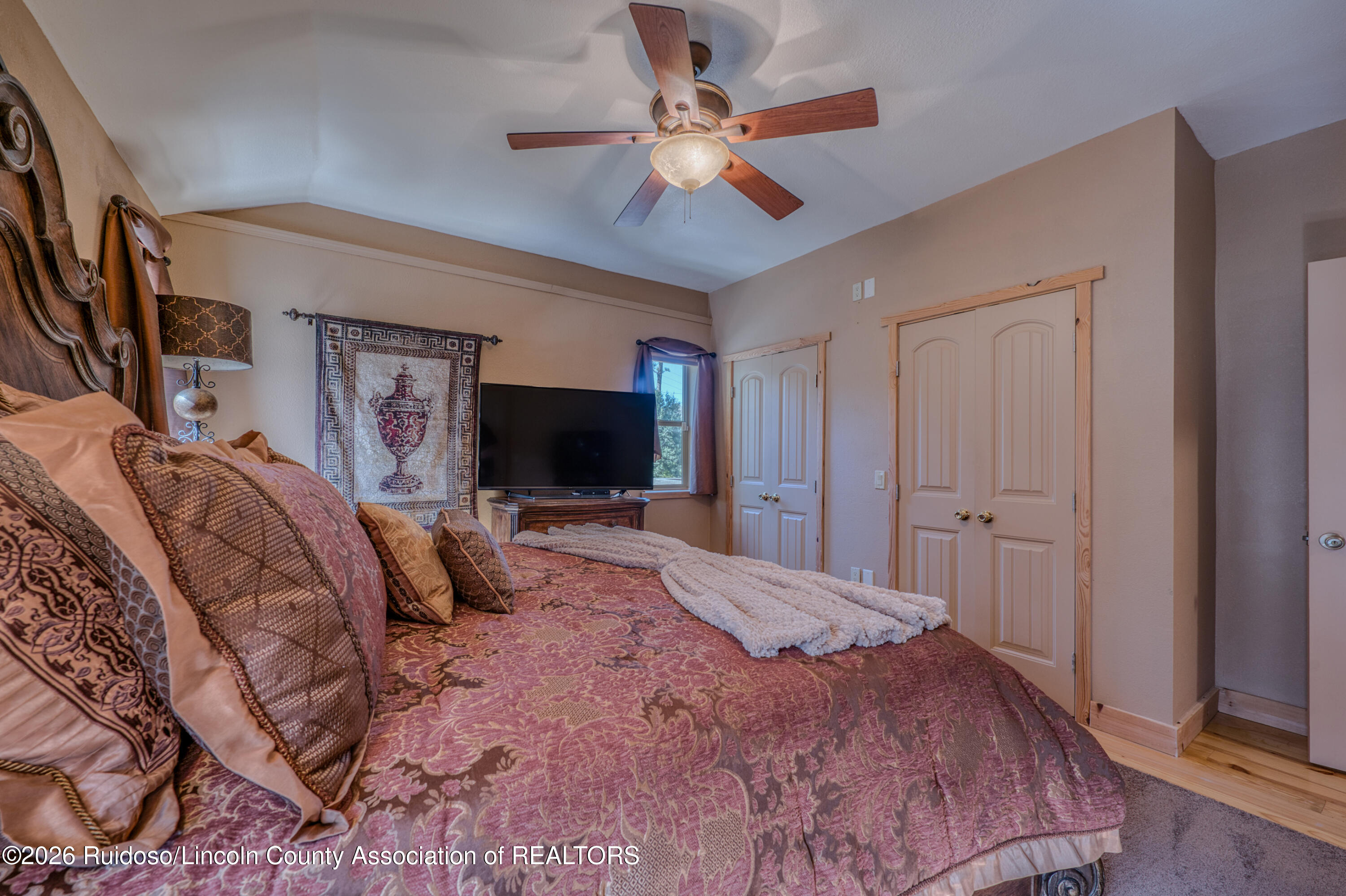 135 Sun Mountain Loop