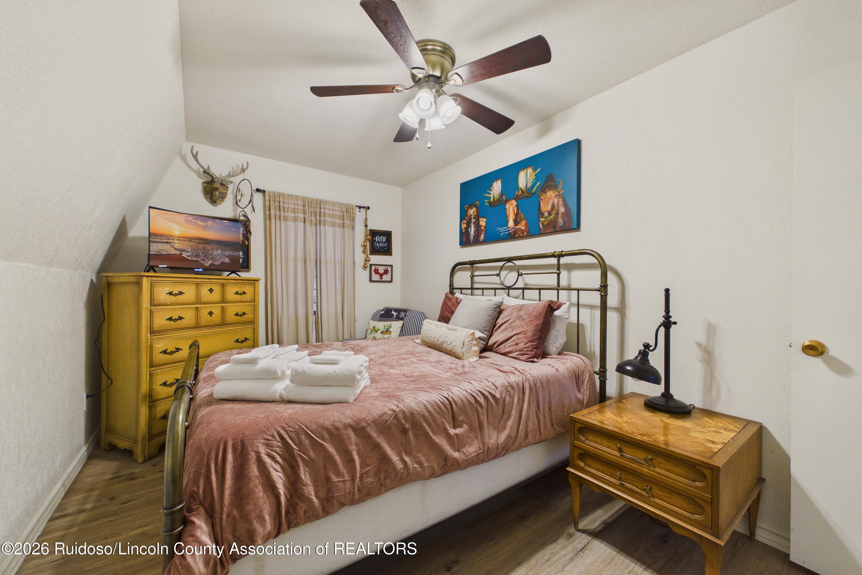 555 2nd Street