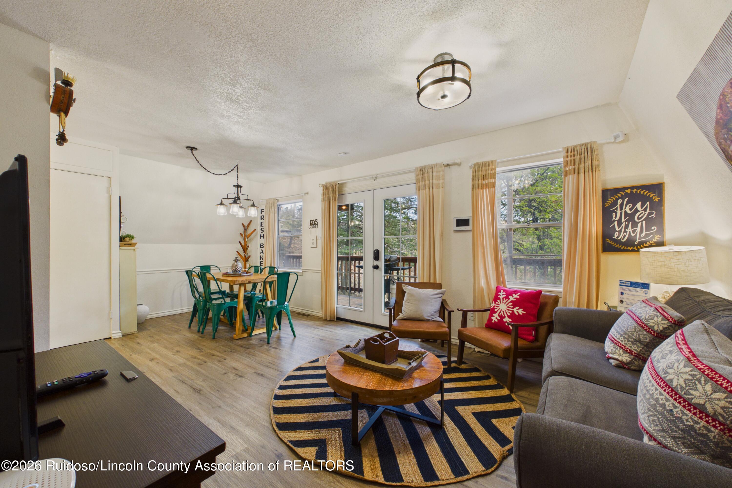 555 2nd Street