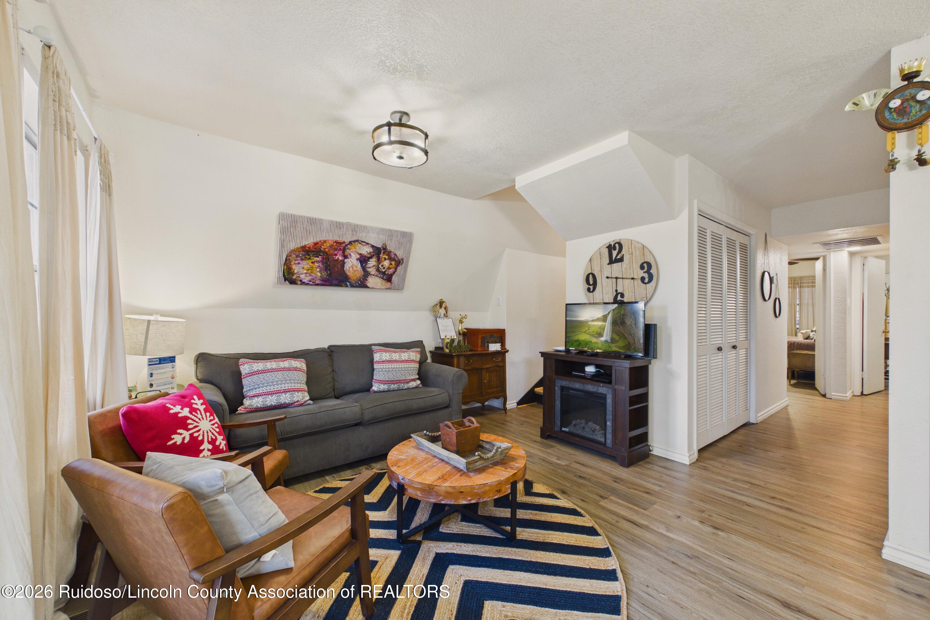 555 2nd Street