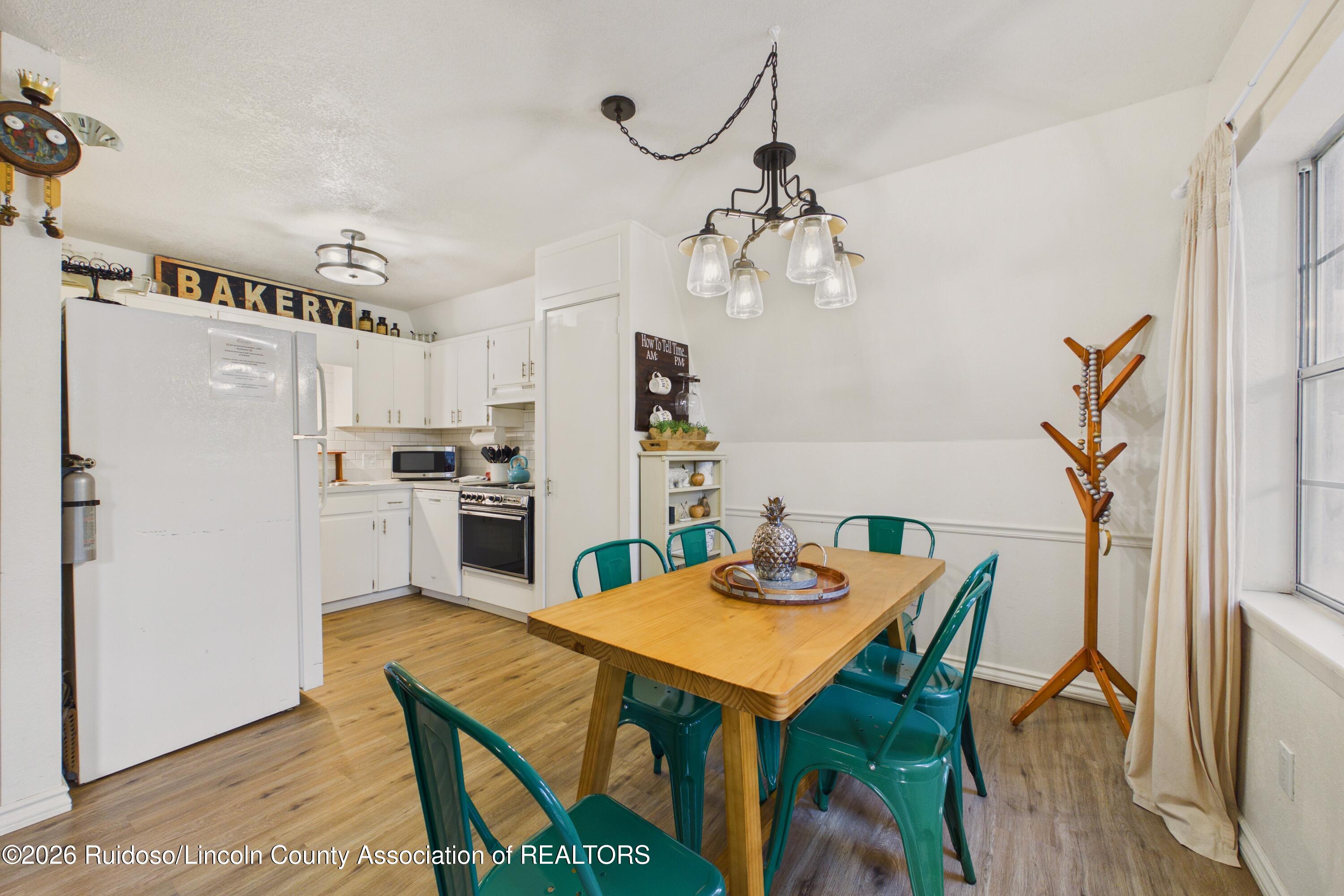 555 2nd Street