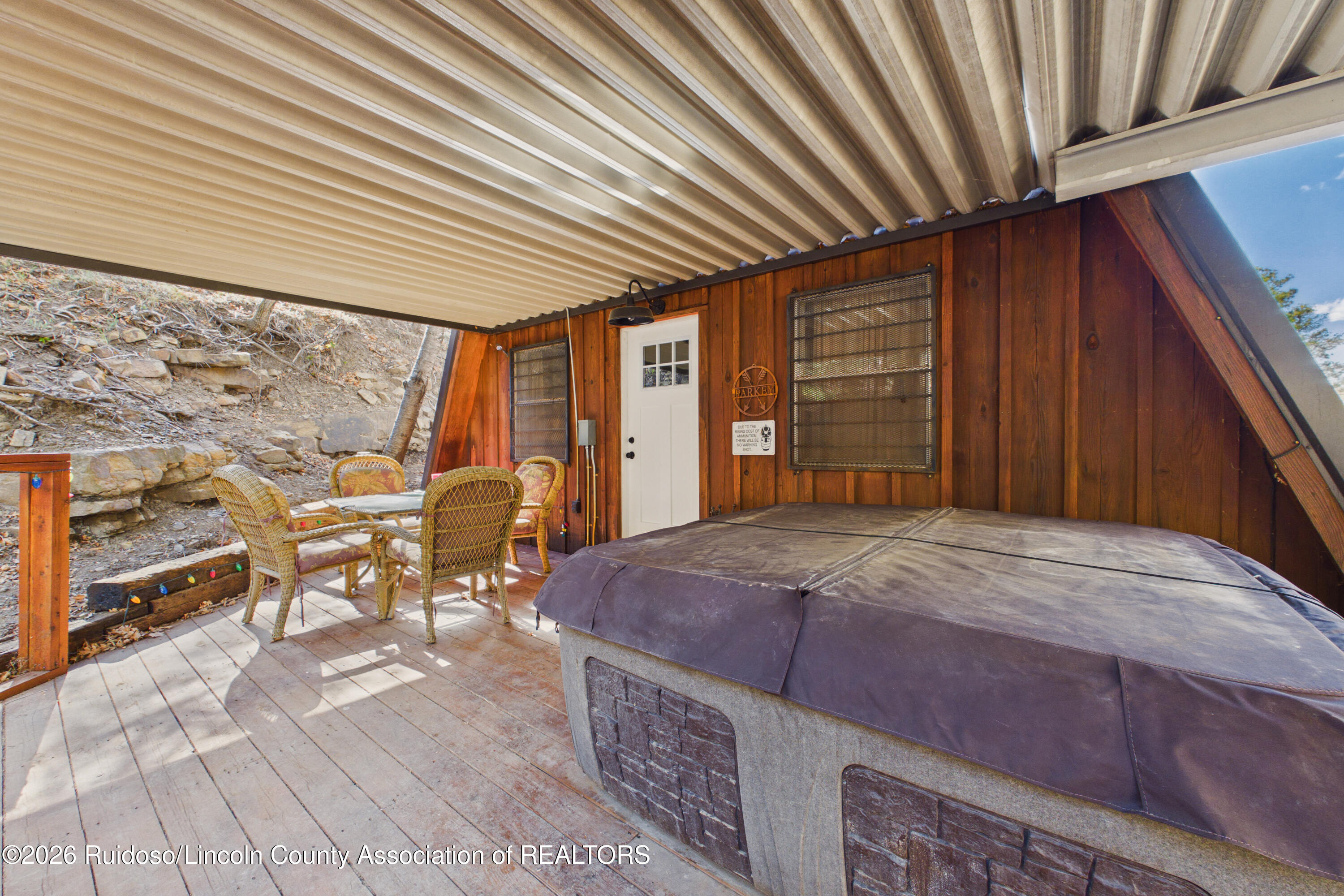 555 2nd Street