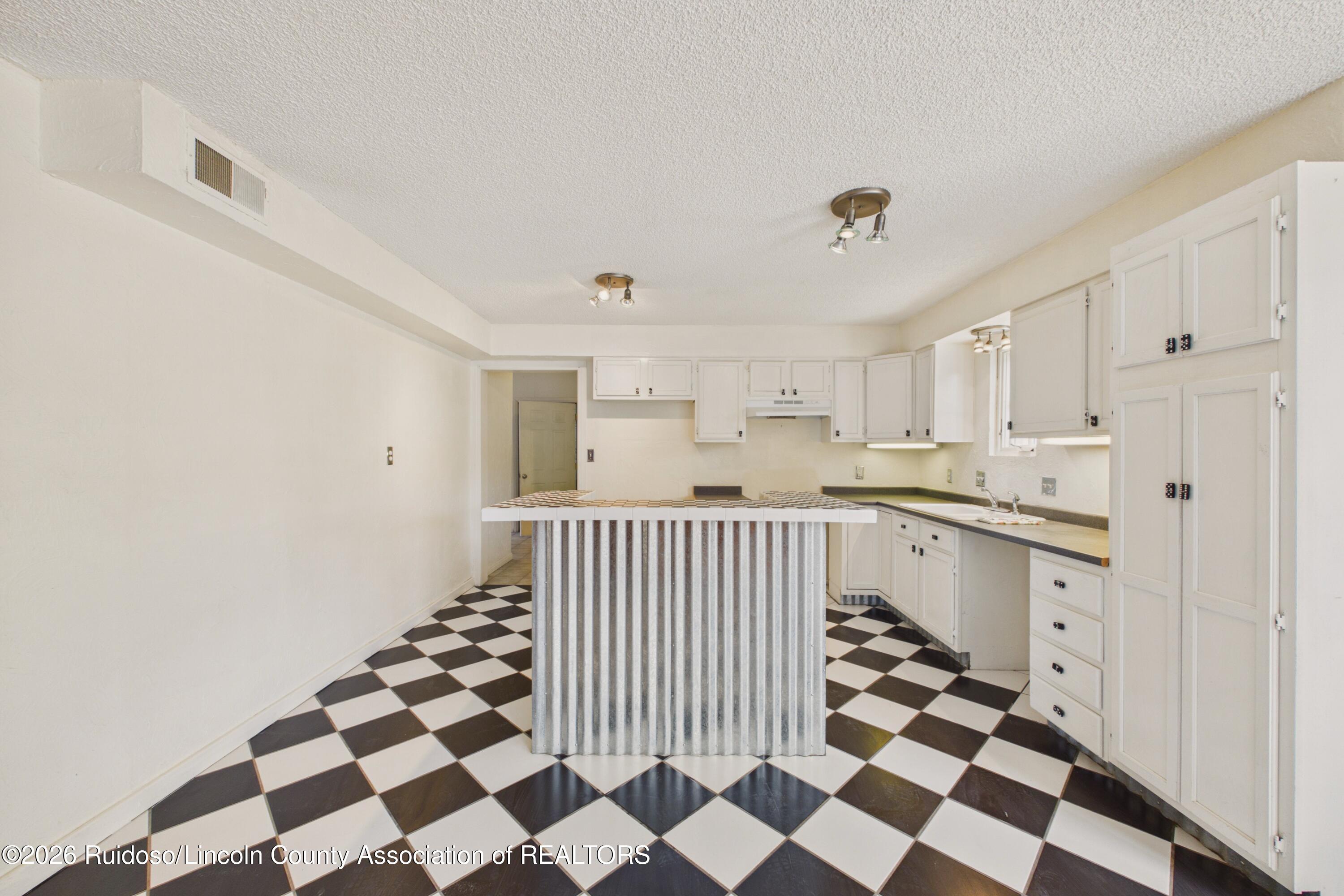 1086 New Mexico 48