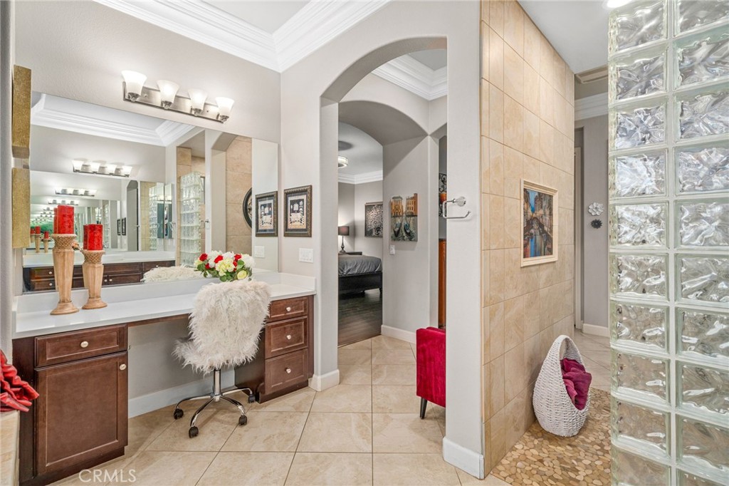 5657 Orion Place