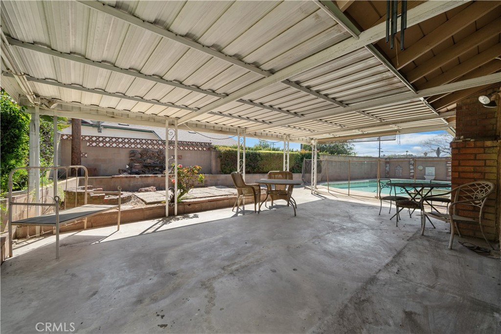 2120 Kenoma Street
